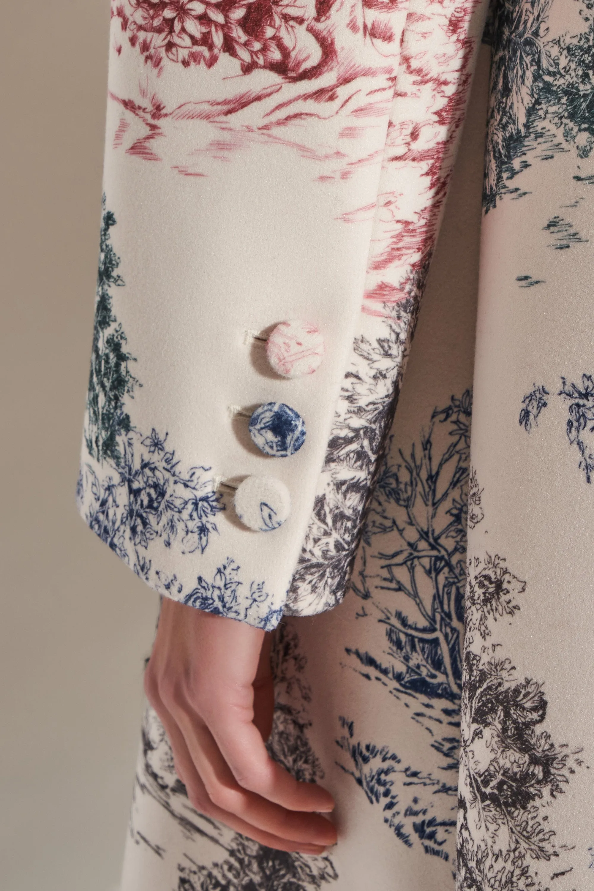 Manteau long coupe trapèze motif toile de Jouy en lainage sold by Paul & Joe product image thumbnail 3