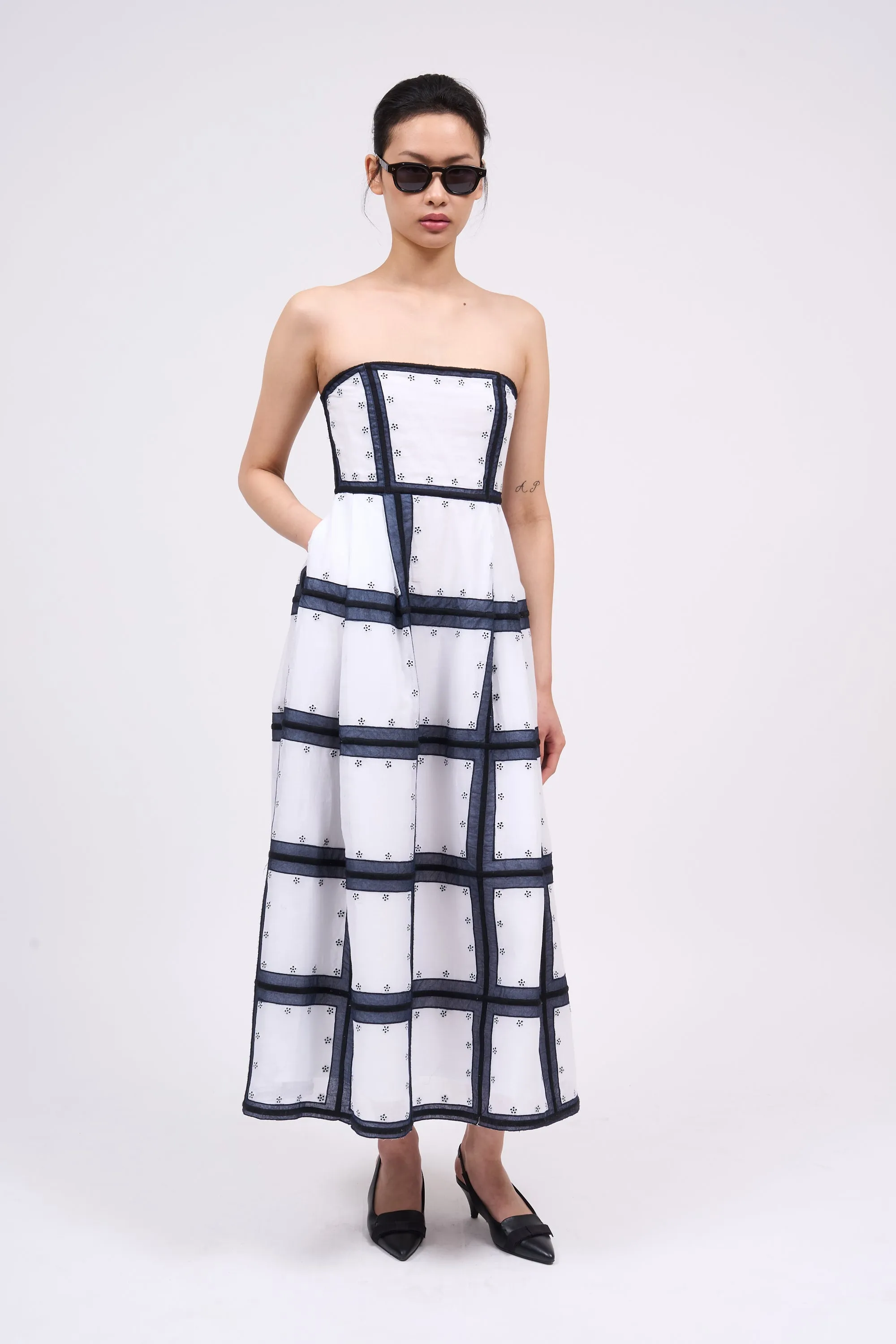 Robe bustier brodée sur du coton sold by Paul & Joe product image thumbnail 4