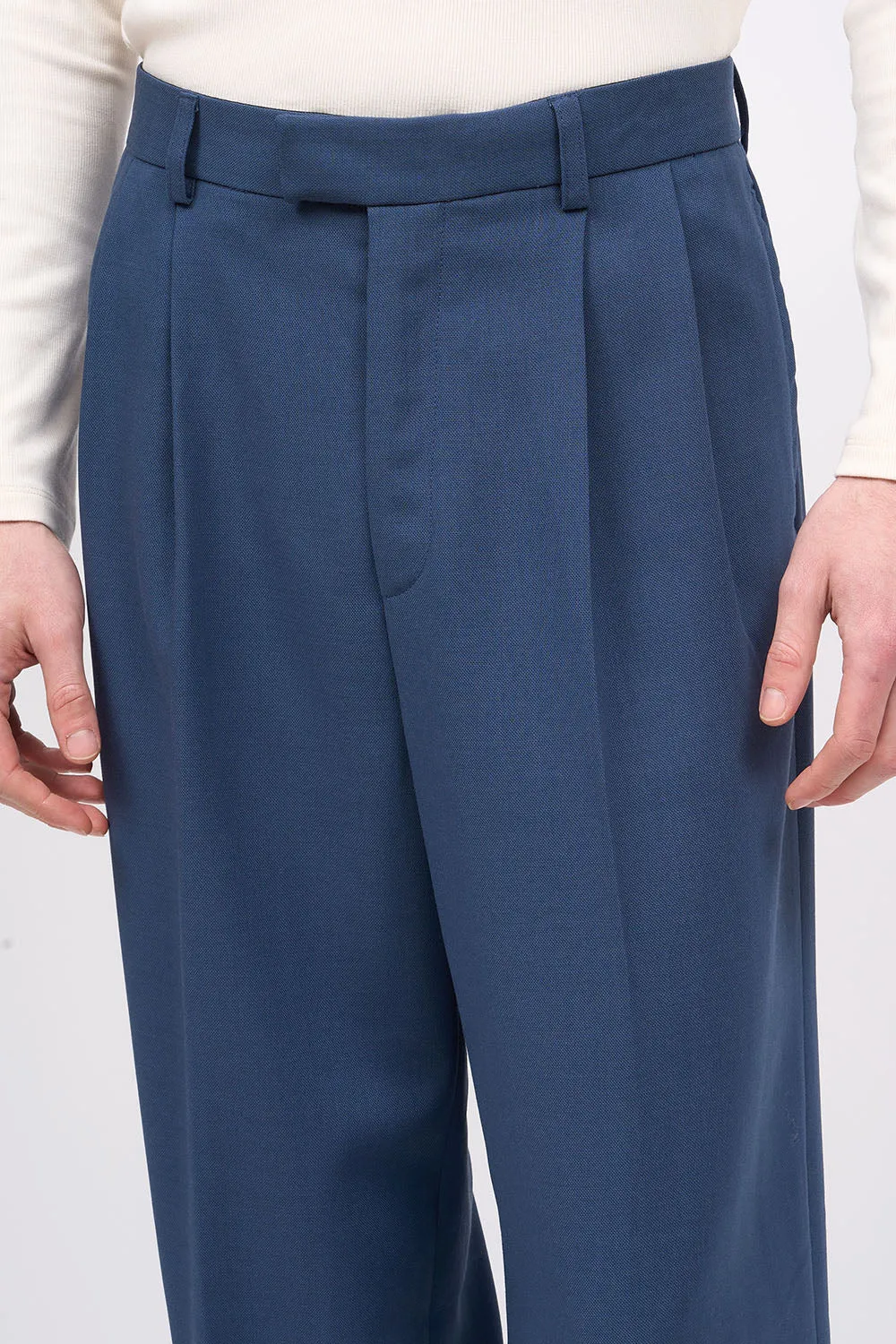 Pantalon à plis en laine et soie sold by Paul & Joe product image thumbnail 2