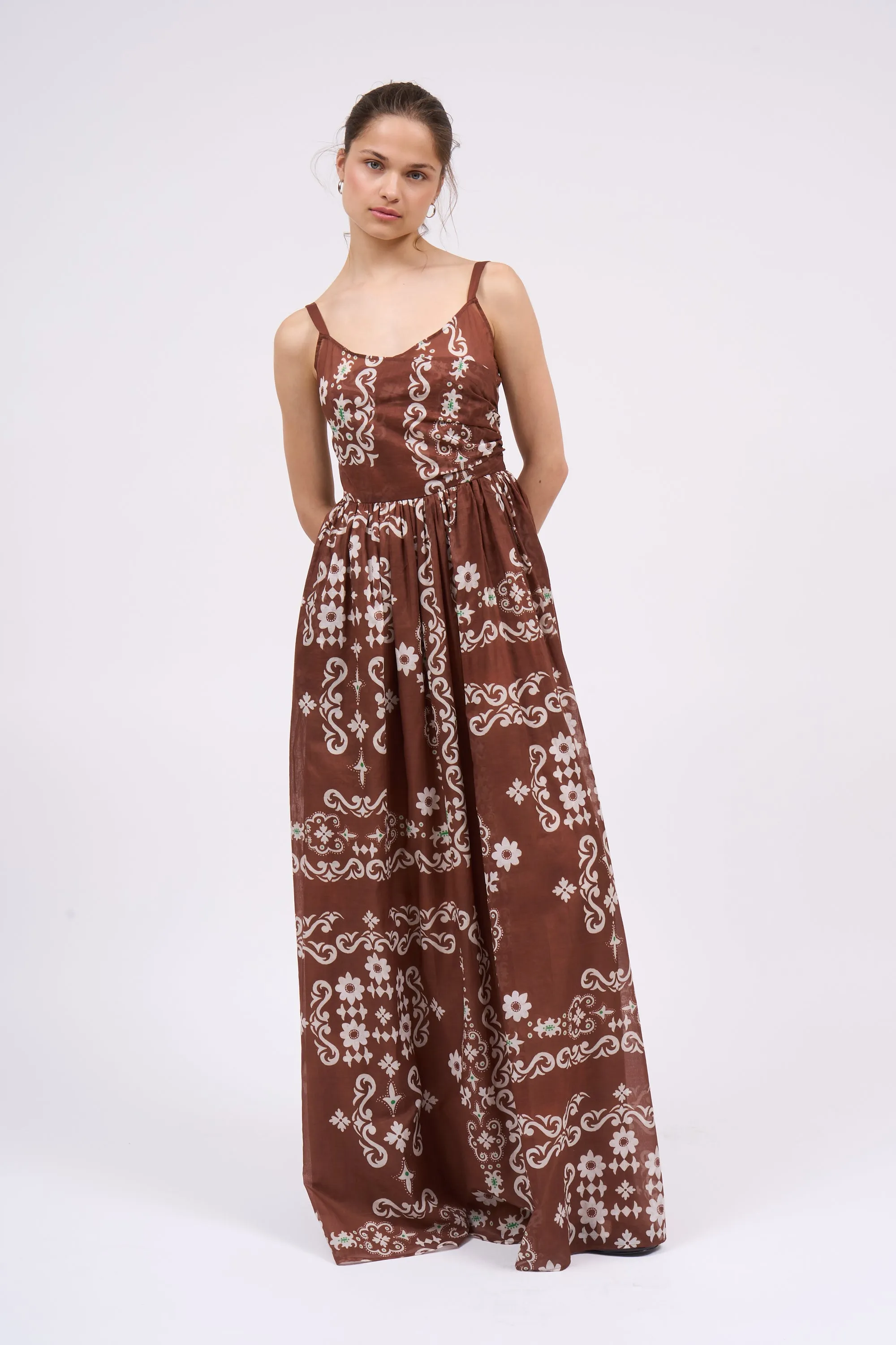 Robe longue à bretelles en coton imprimée sold by Paul & Joe