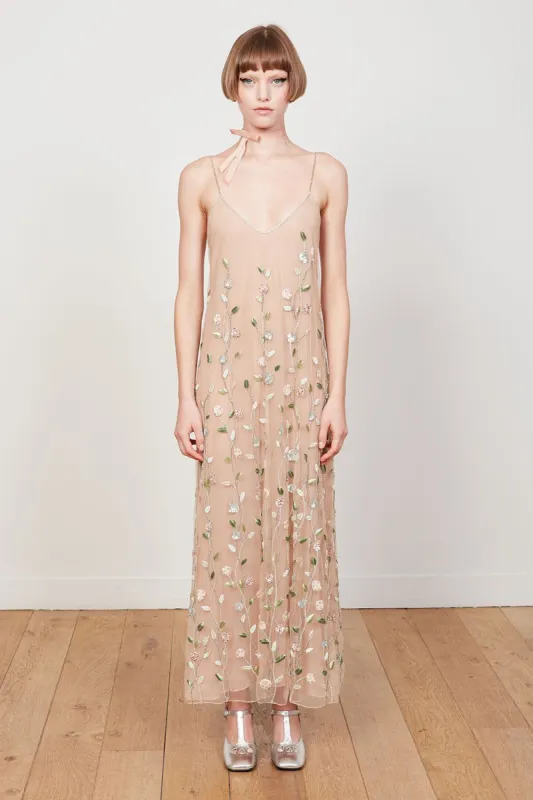Robe en tulle brodée à la main de fleurs sold by Paul & Joe