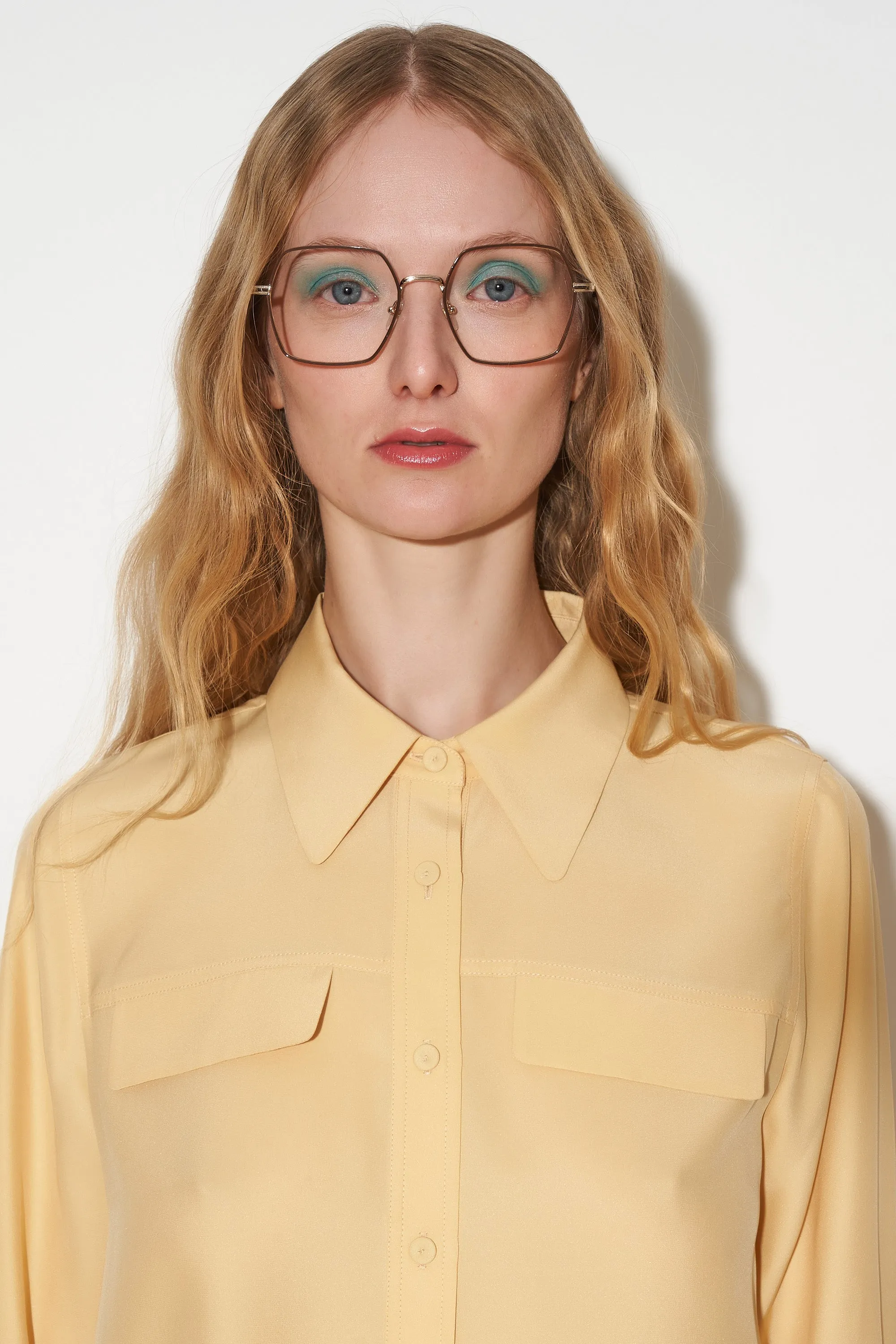 Chemisier en soie envers satin sold by Paul & Joe product image thumbnail 2