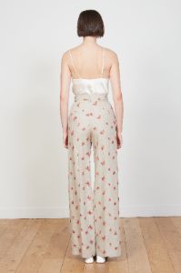 Pantalon en lin brodé de motifs fleuris sold by Paul & Joe