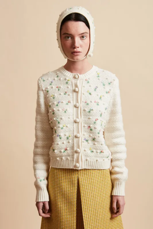 Cardigan court en maille de laine mérinos brodé de fleurs sold by Paul & Joe