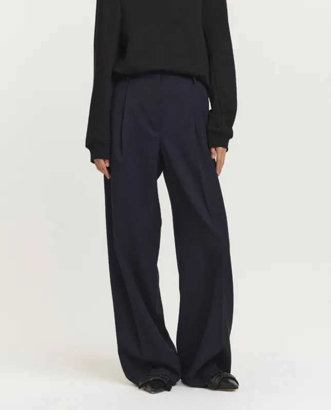 Wijde soepele broek sold by Pauw Amsterdam