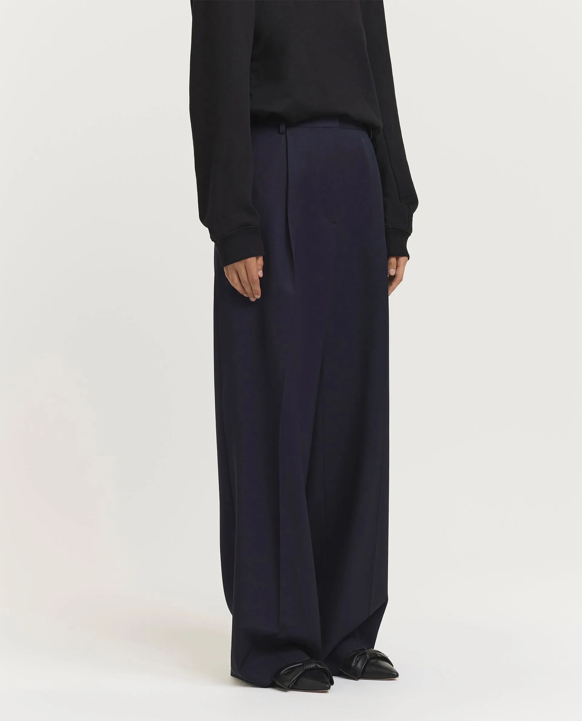 Wijde soepele broek sold by Pauw Amsterdam product image thumbnail 2