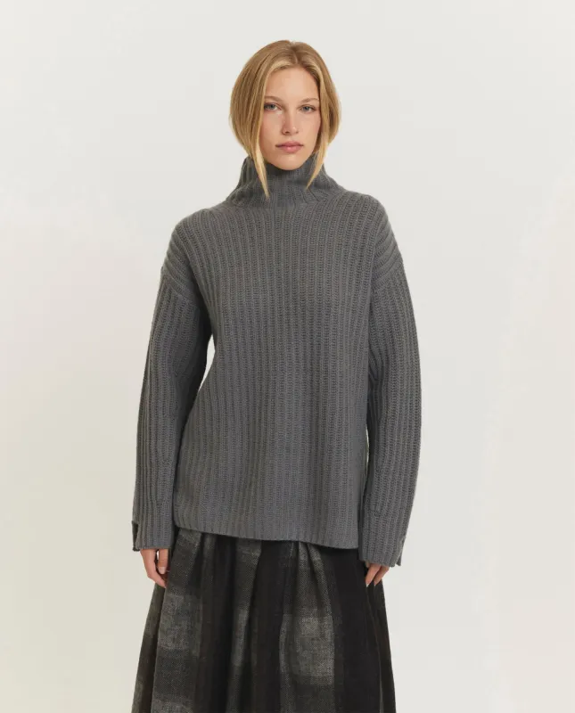 Oversized sweater sold by Pauw Amsterdam