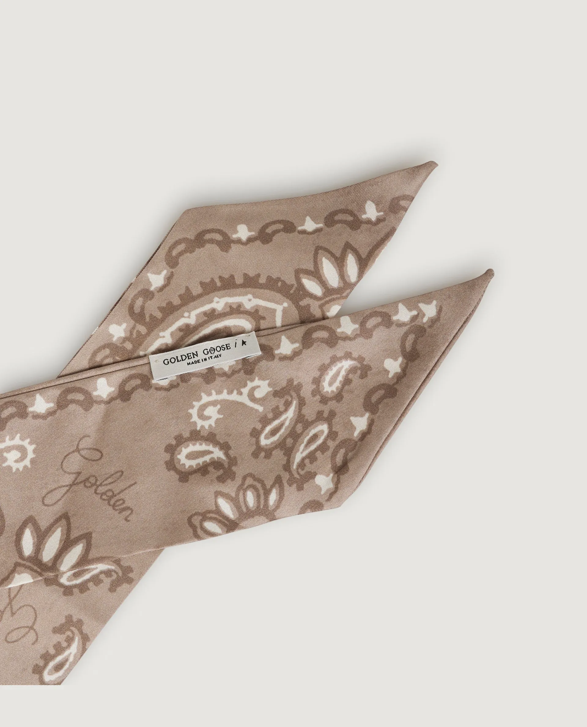 Zijden bandana sold by Pauw Amsterdam product image thumbnail 4