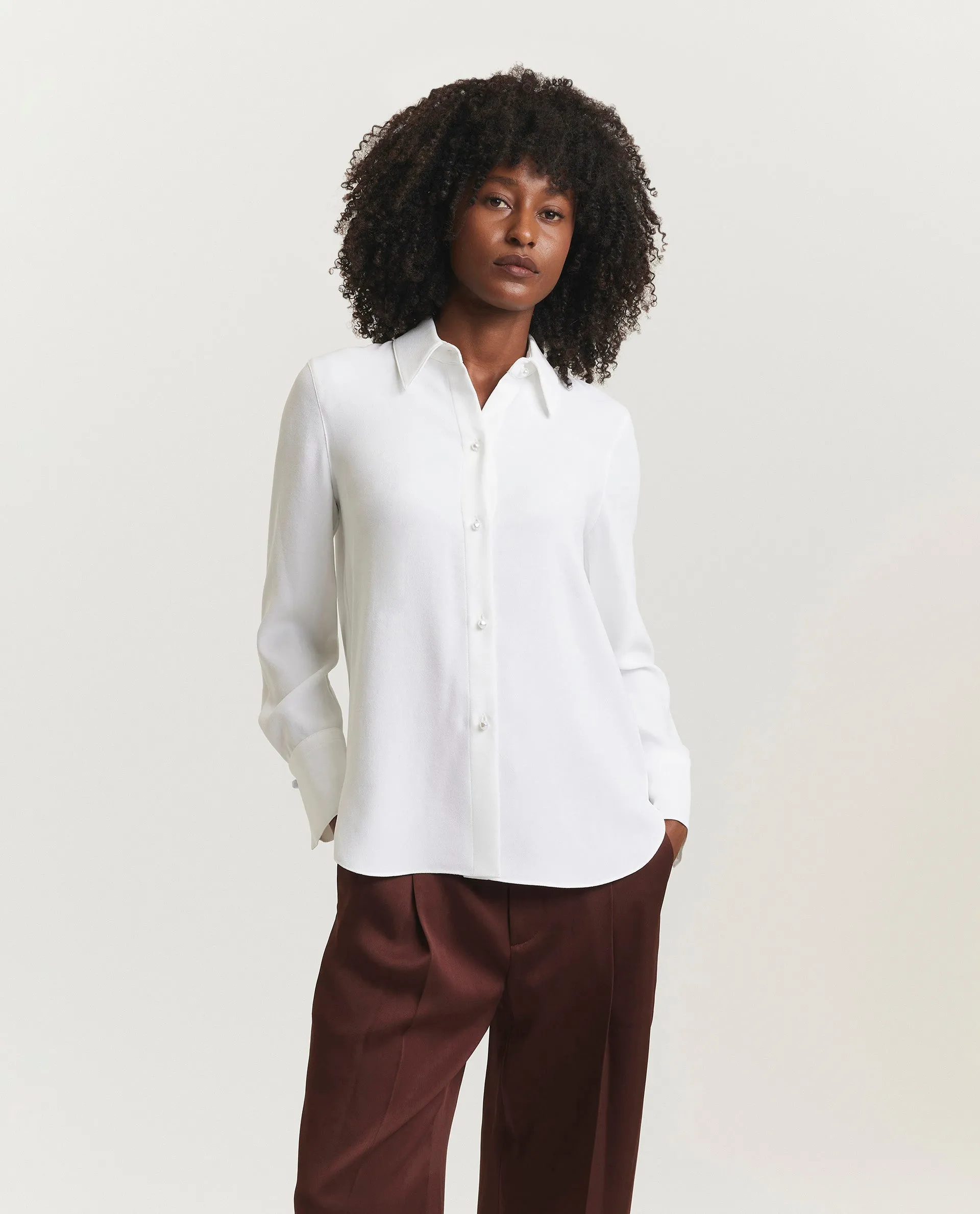 Soepelvallende blouse sold by Pauw Amsterdam