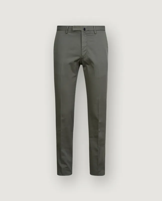 Zwaargewicht Chinos sold by Pauw Amsterdam