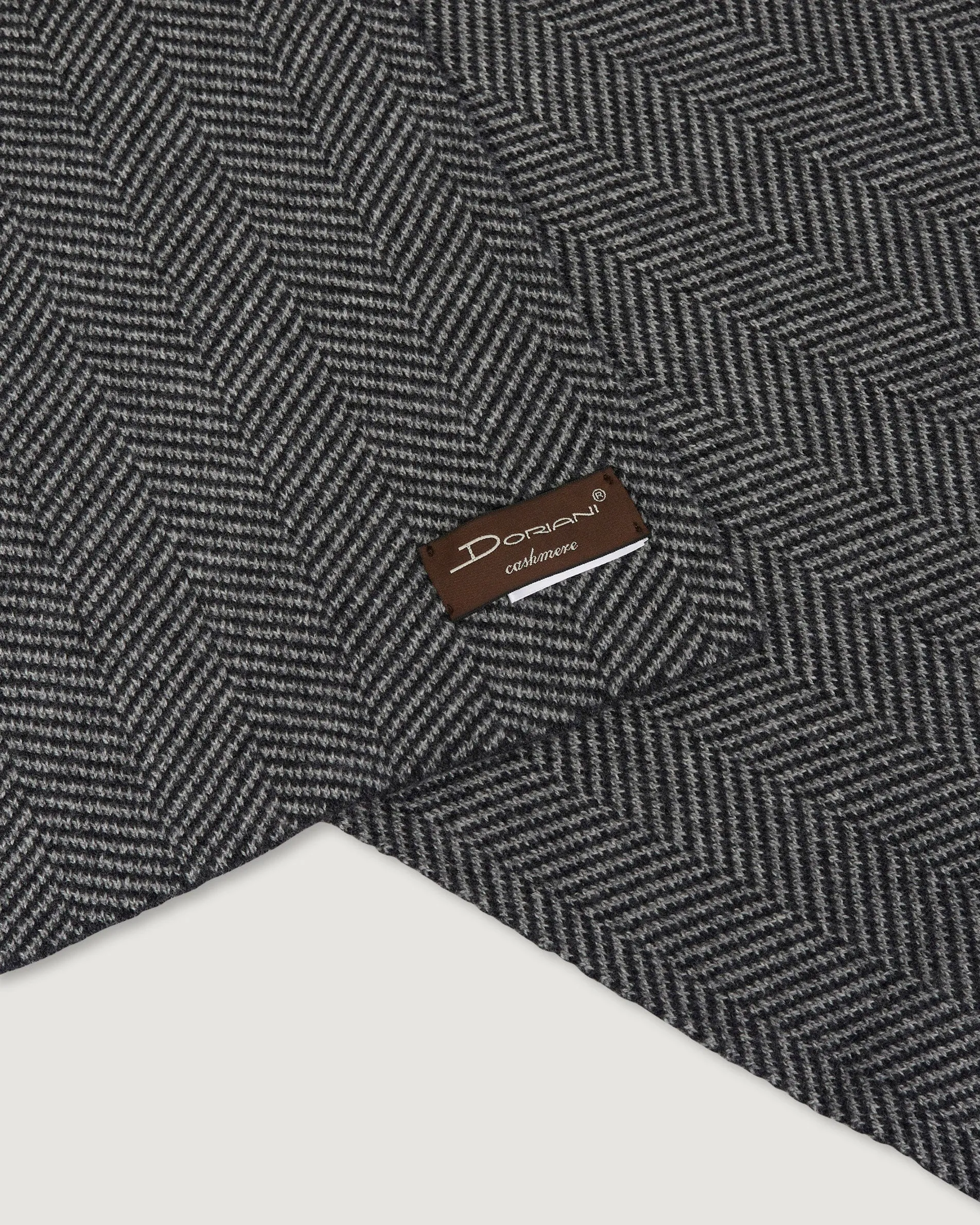 Cashmere Shawl sold by Pauw Amsterdam product image thumbnail 4