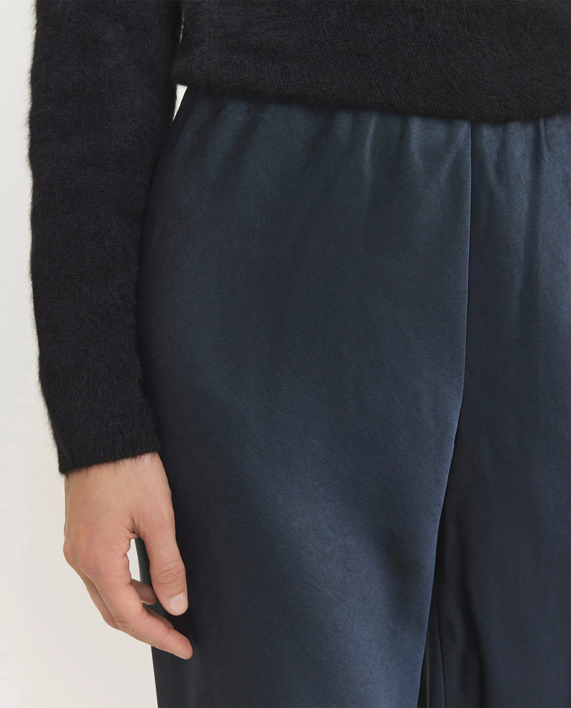 Wijde satijnen broek sold by Pauw Amsterdam product image thumbnail 5