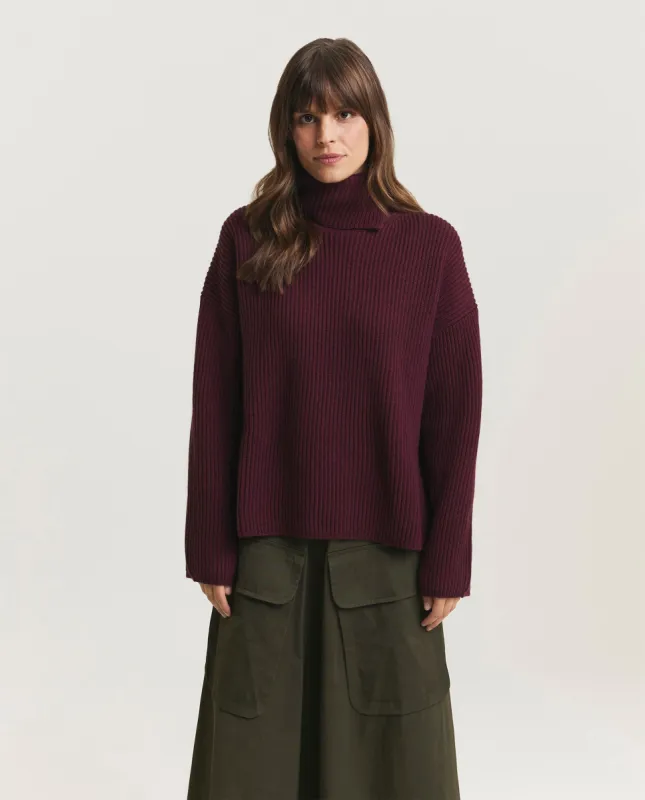 Oversized wollen coltrui sold by Pauw Amsterdam