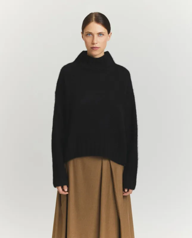 Oversized sweater sold by Pauw Amsterdam