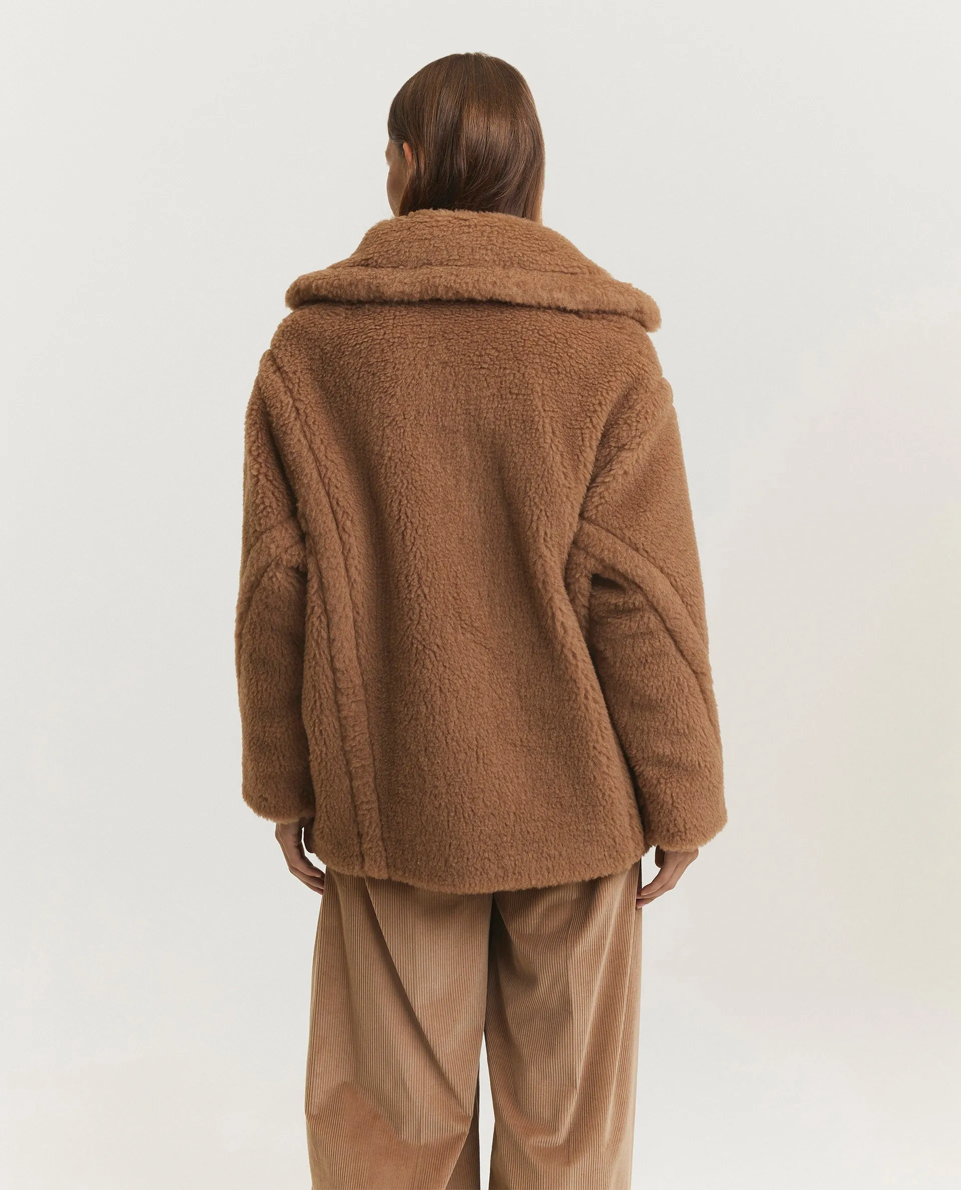 Korte teddy jas - Bruin sold by Pauw Amsterdam product image thumbnail 4