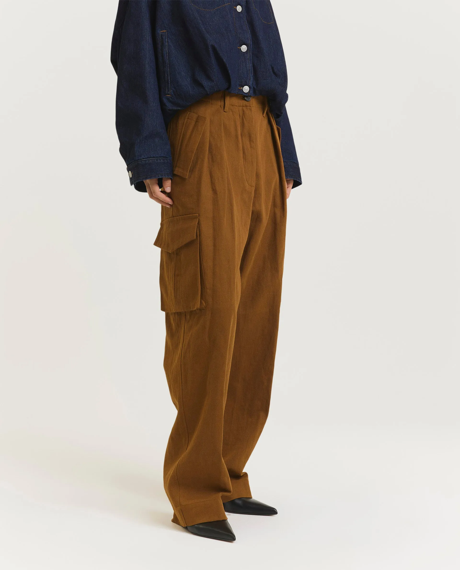 Wijde broek sold by Pauw Amsterdam