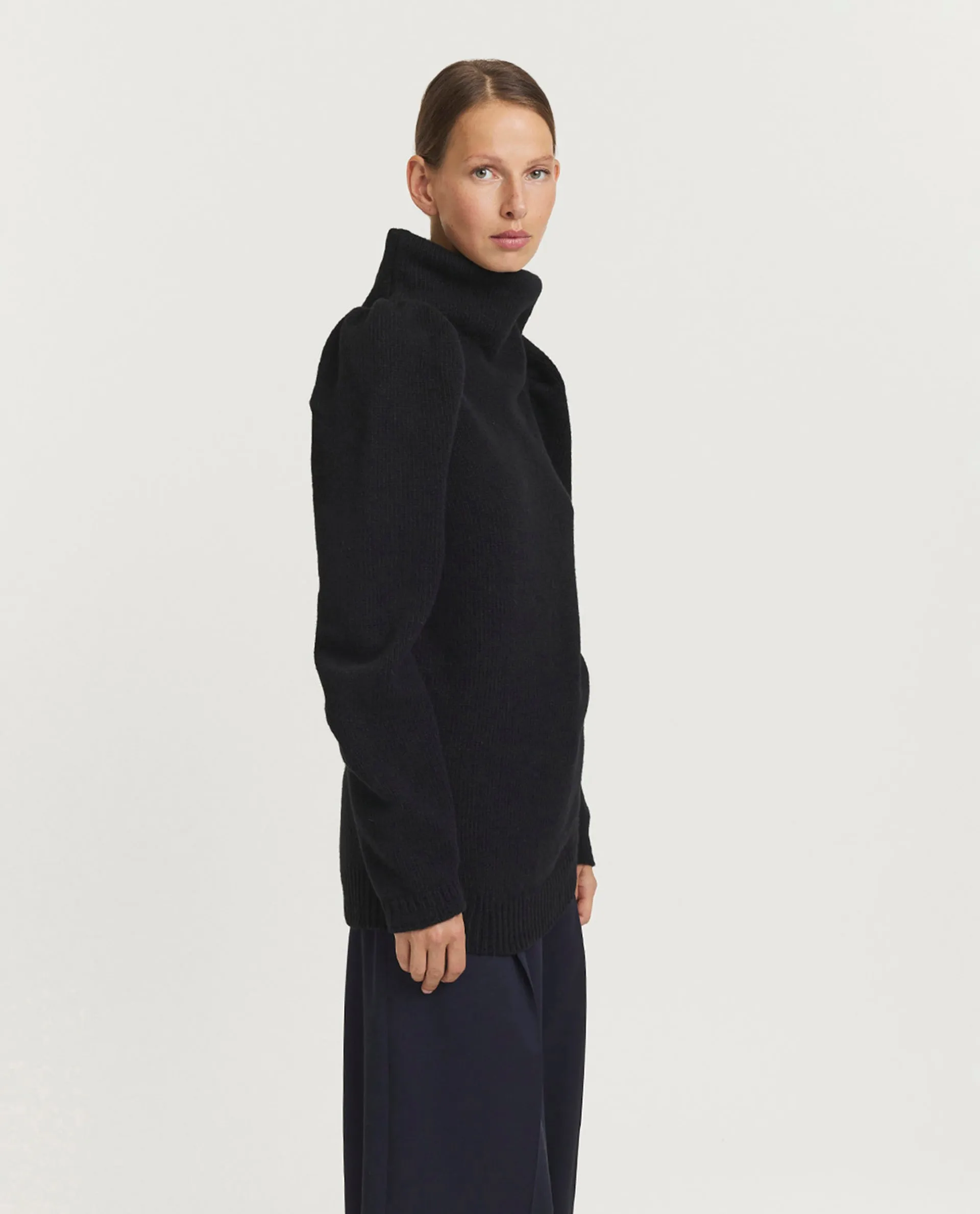 Aangesloten coltrui - Zwart sold by Pauw Amsterdam product image thumbnail 3