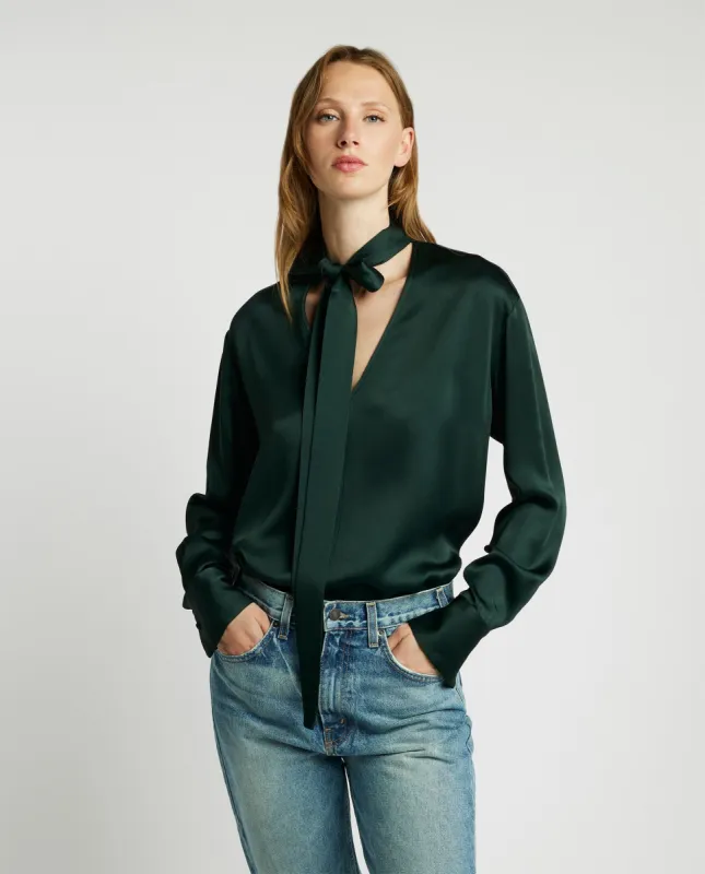 Soepelvallende blouse sold by Pauw Amsterdam