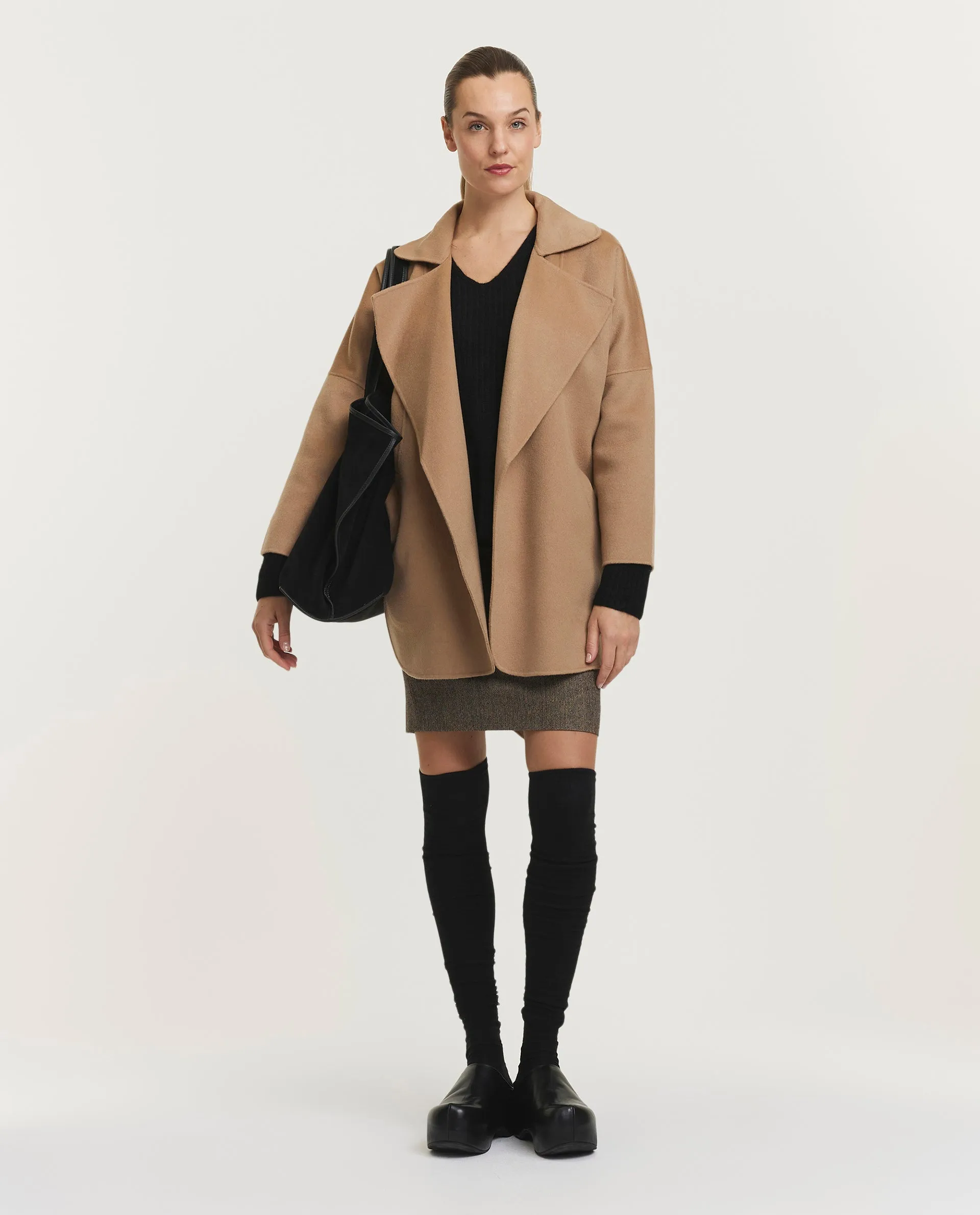 Cashmere jas sold by Pauw Amsterdam product image thumbnail 3