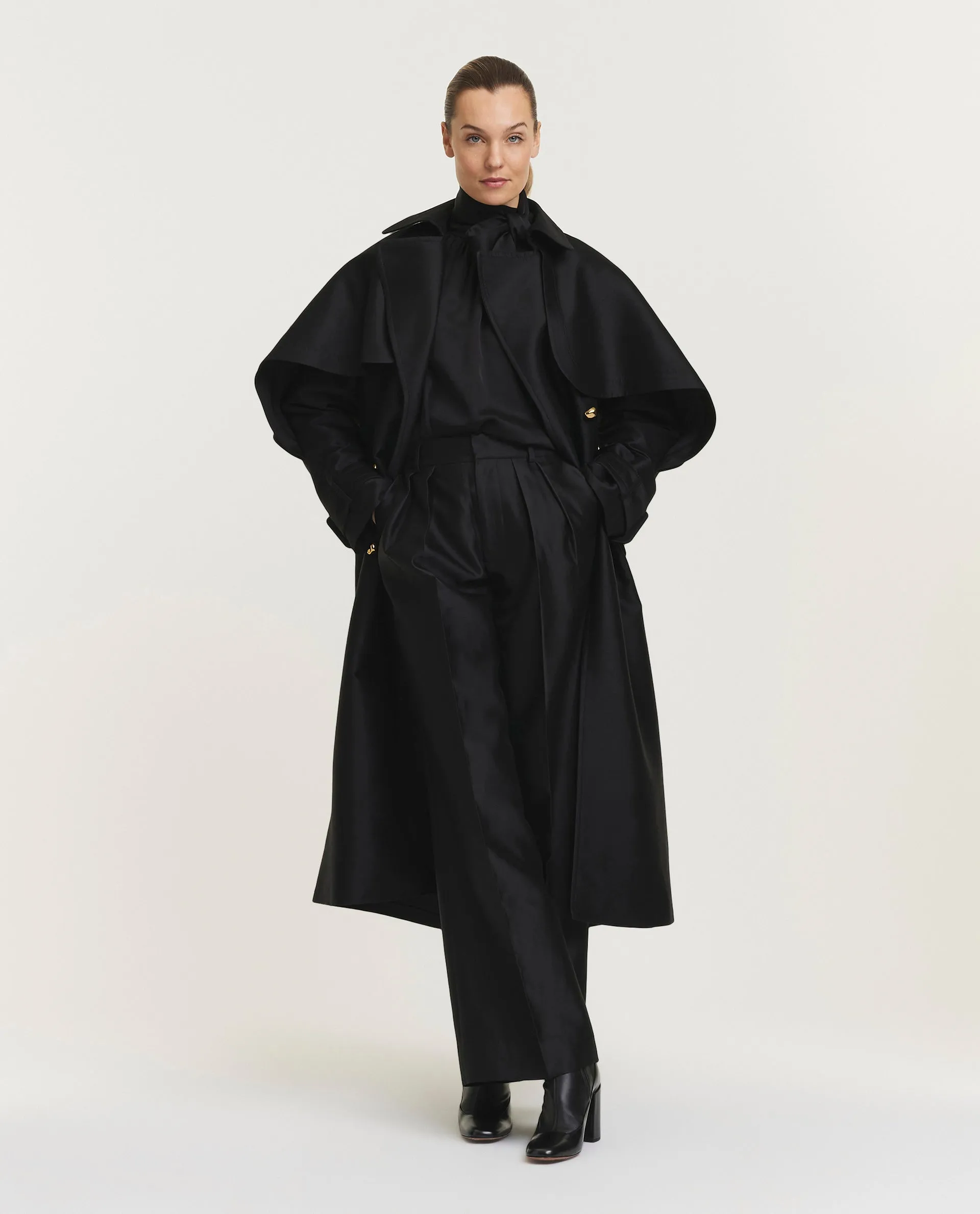 Volumineuze blouse sold by Pauw Amsterdam product image thumbnail 3