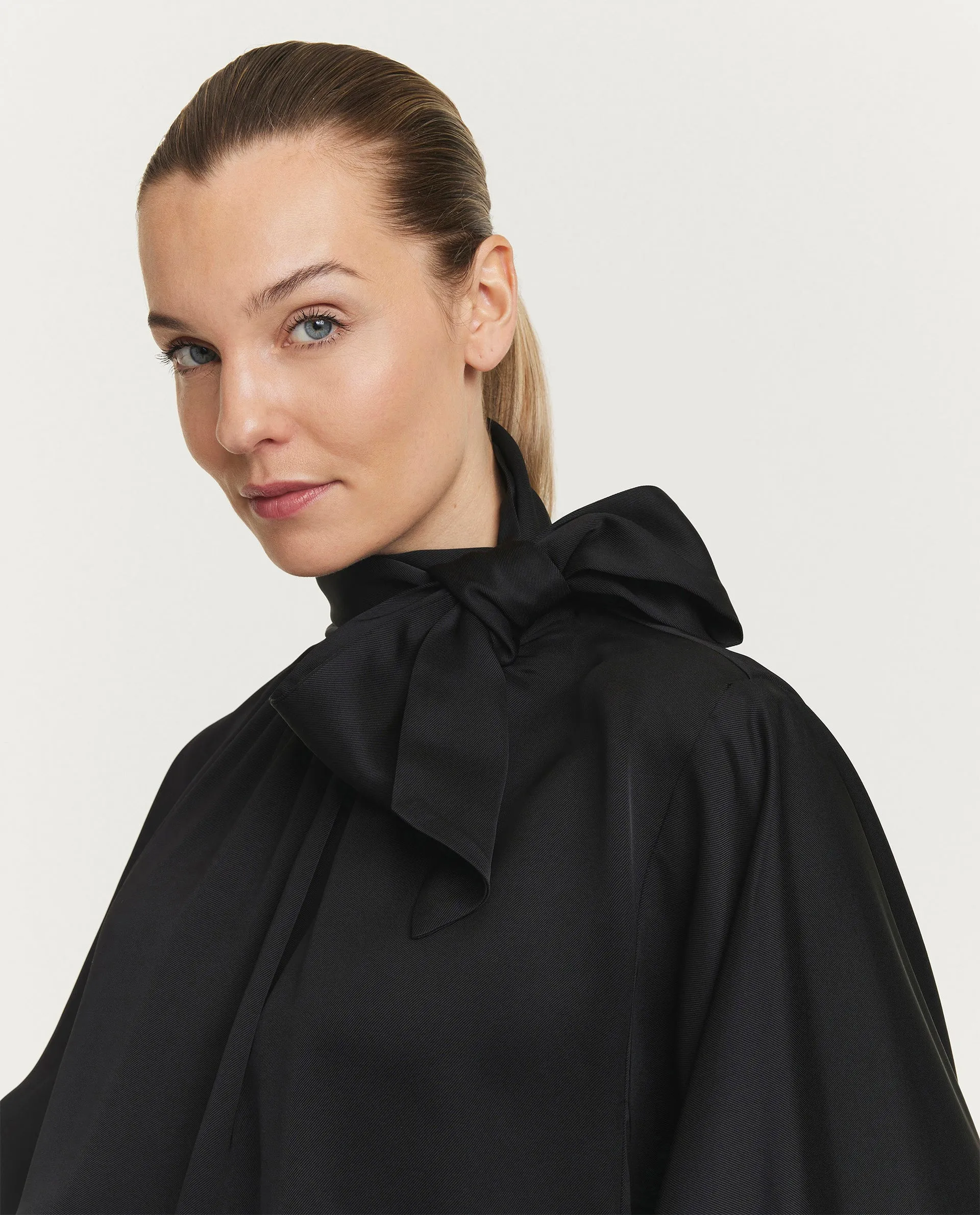 Volumineuze blouse sold by Pauw Amsterdam product image thumbnail 2