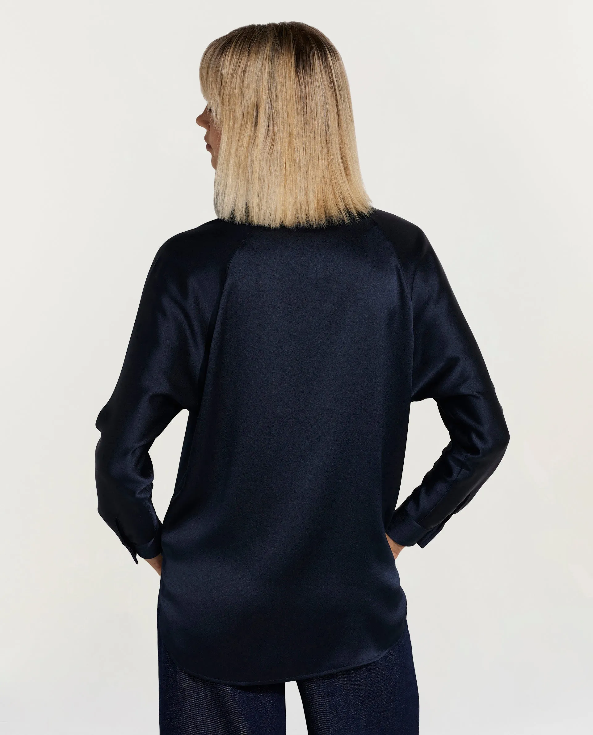 Zijden Blouse - Donkerblauw sold by Pauw Amsterdam product image thumbnail 3