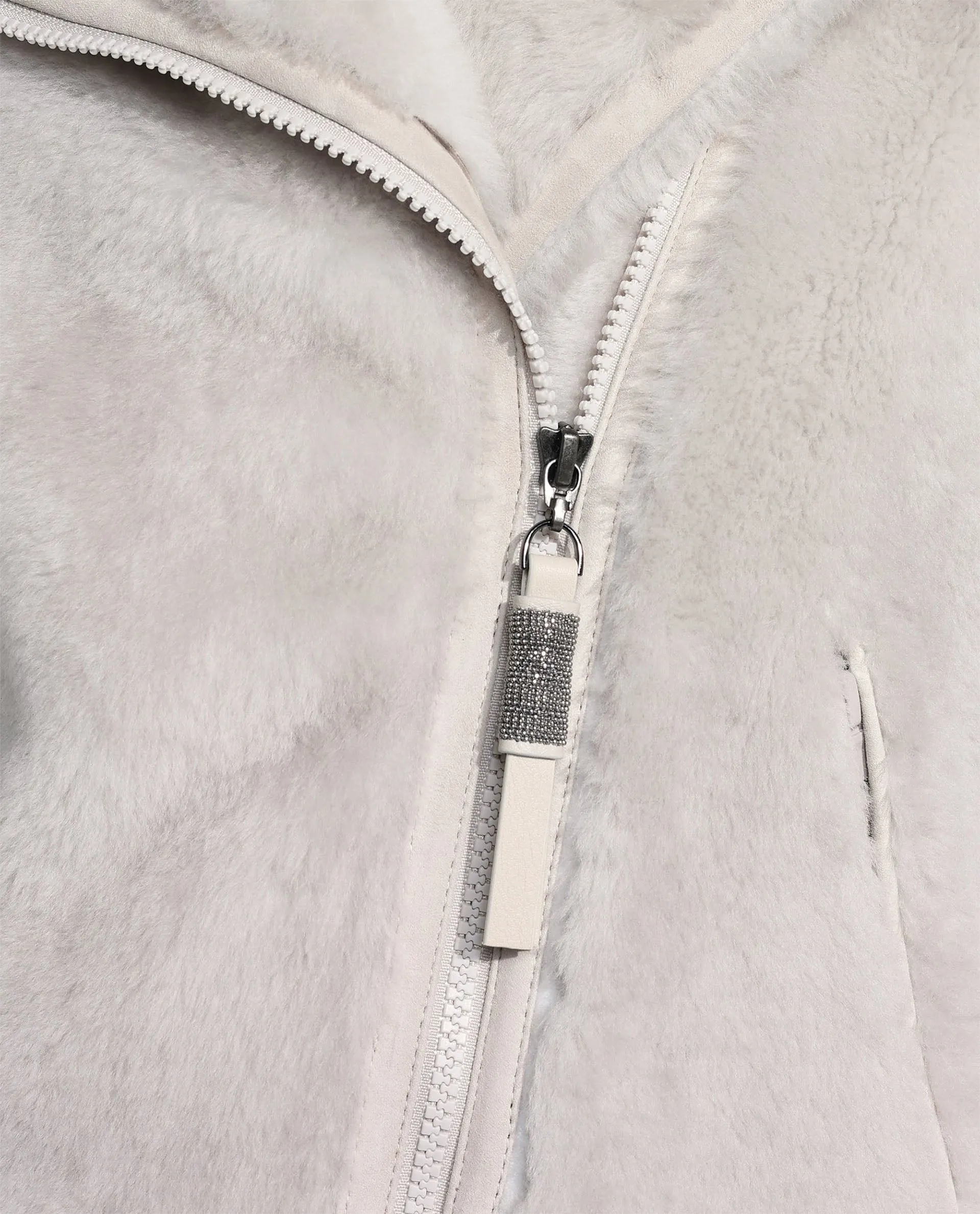 Faux fur jasje sold by Pauw Amsterdam product image thumbnail 4