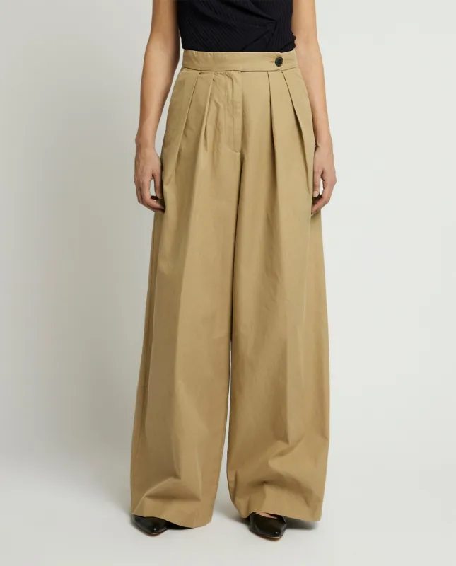 Wijde broek sold by Pauw Amsterdam