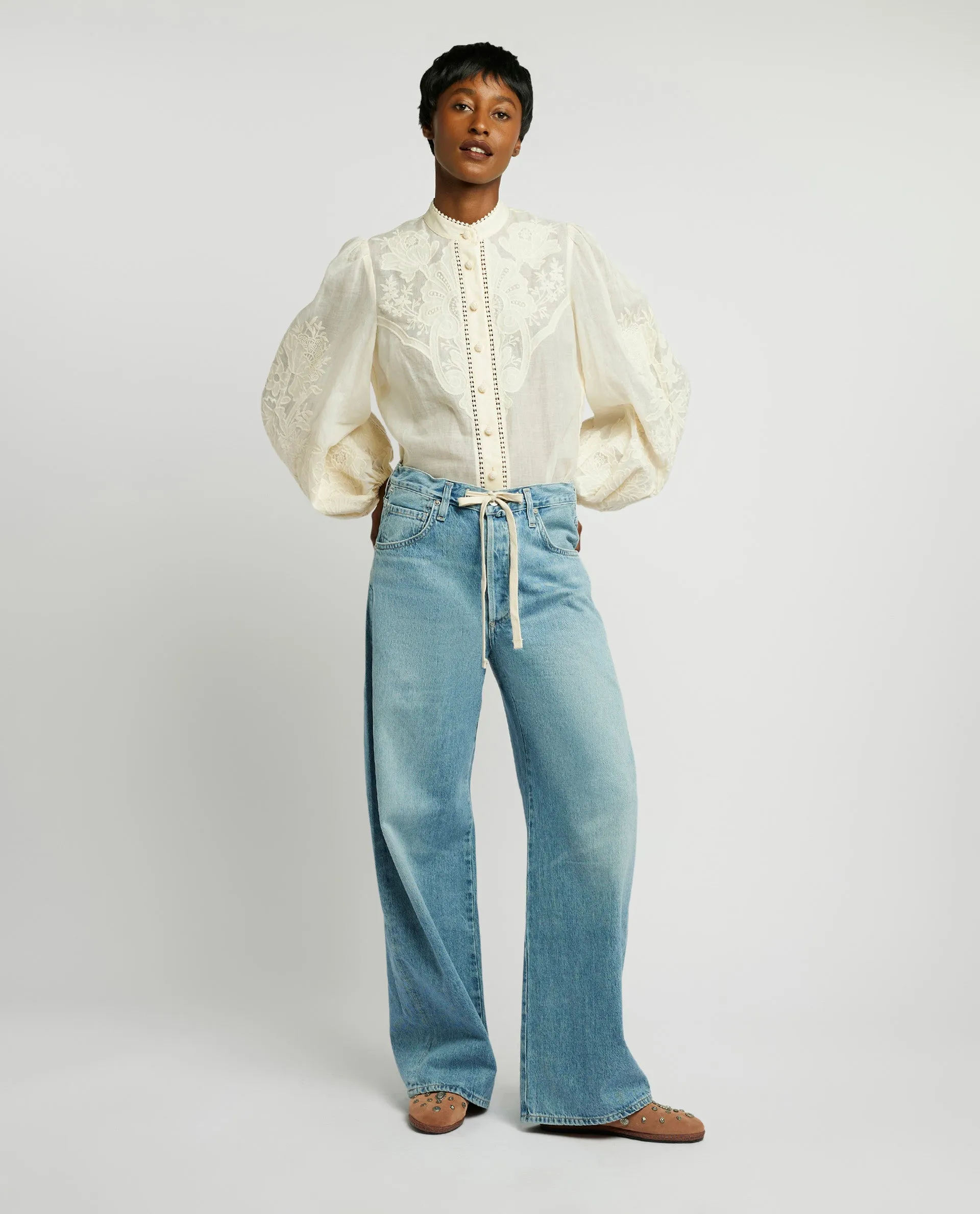 Volumineuze blouse sold by Pauw Amsterdam