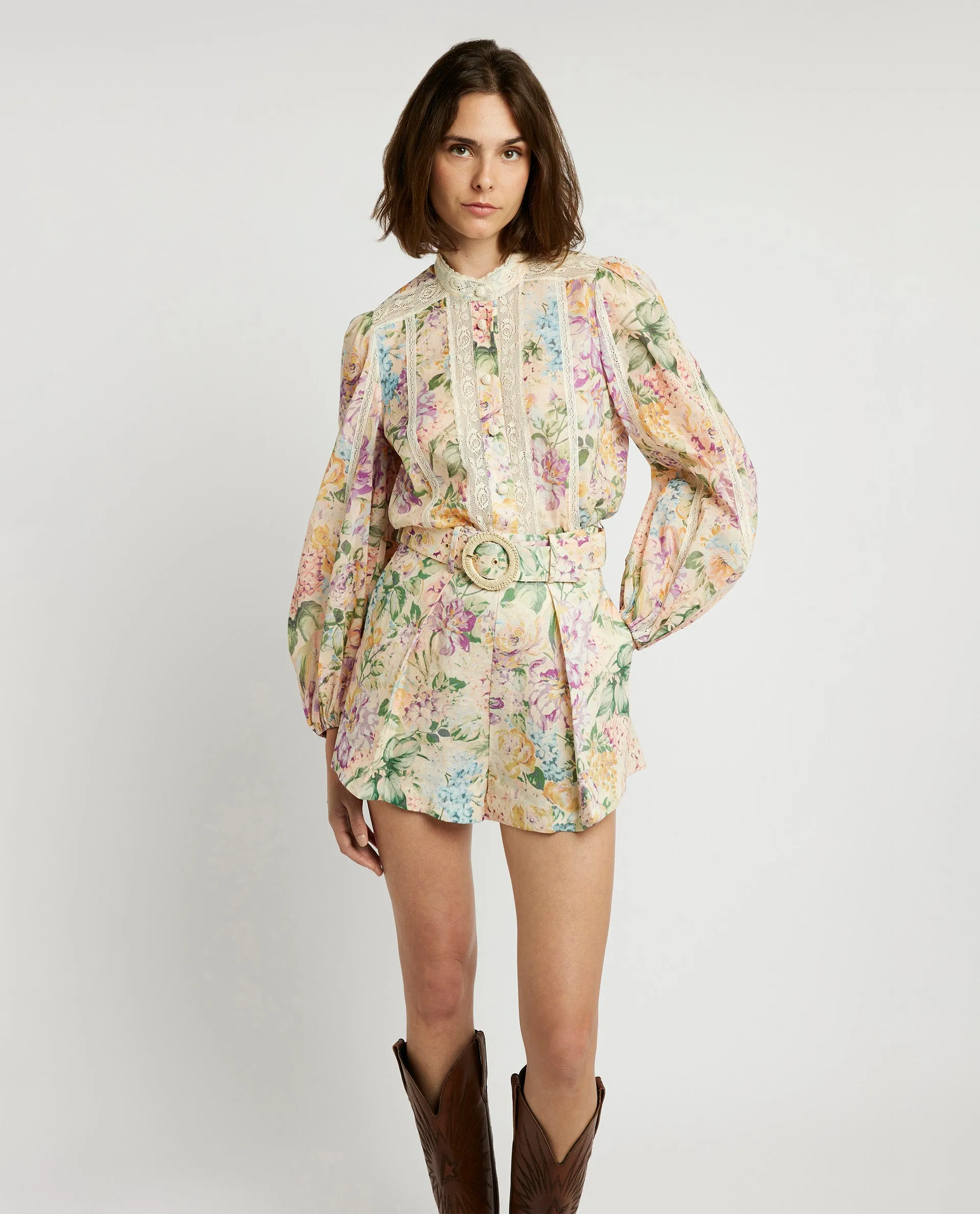 Volumineuze blouse sold by Pauw Amsterdam