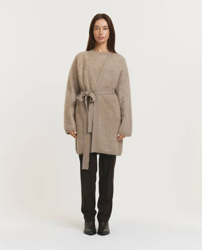 Cashmere Amina vest  - Lichtbruin sold by Pauw Amsterdam