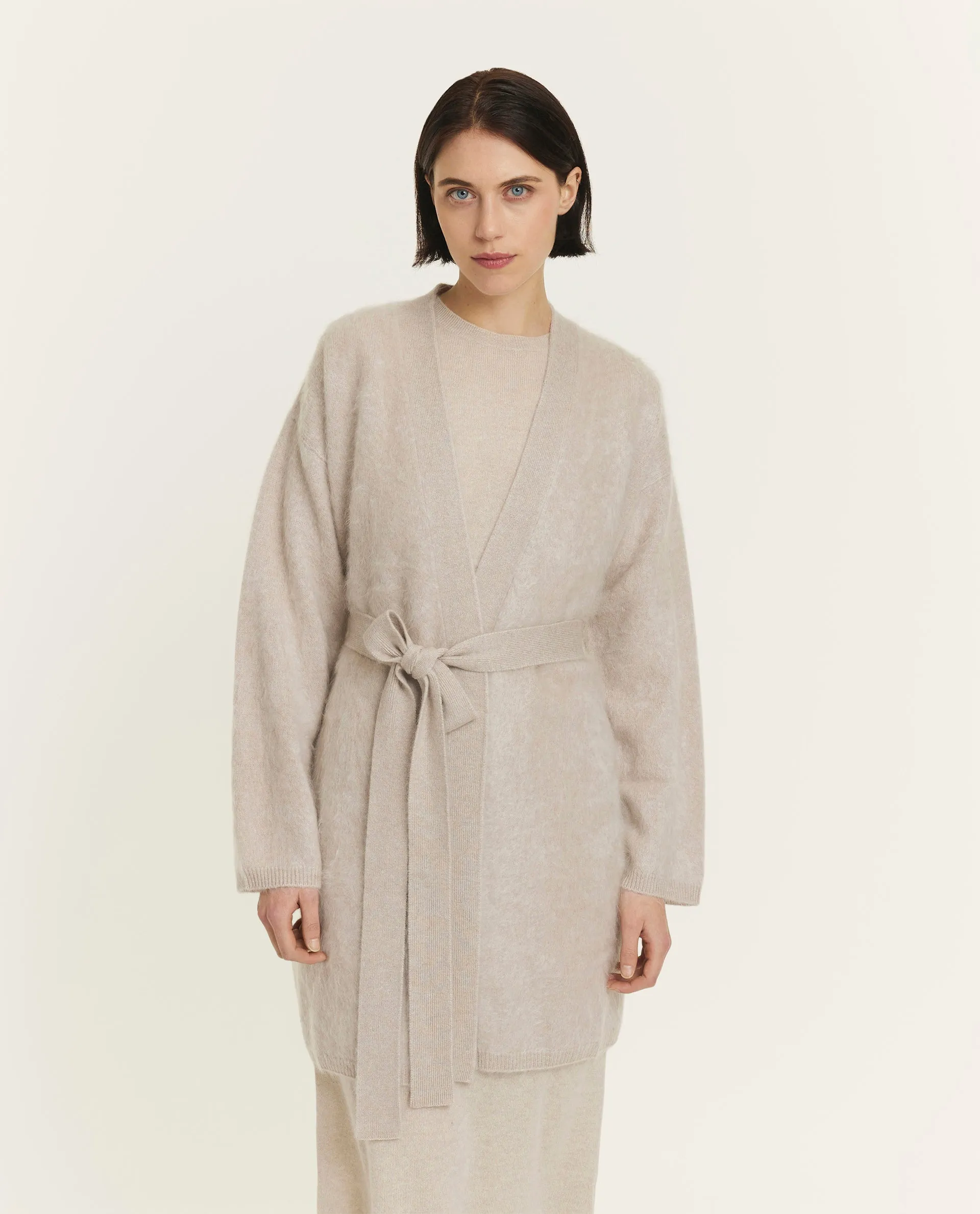 Cashmere Amina vest sold by Pauw Amsterdam