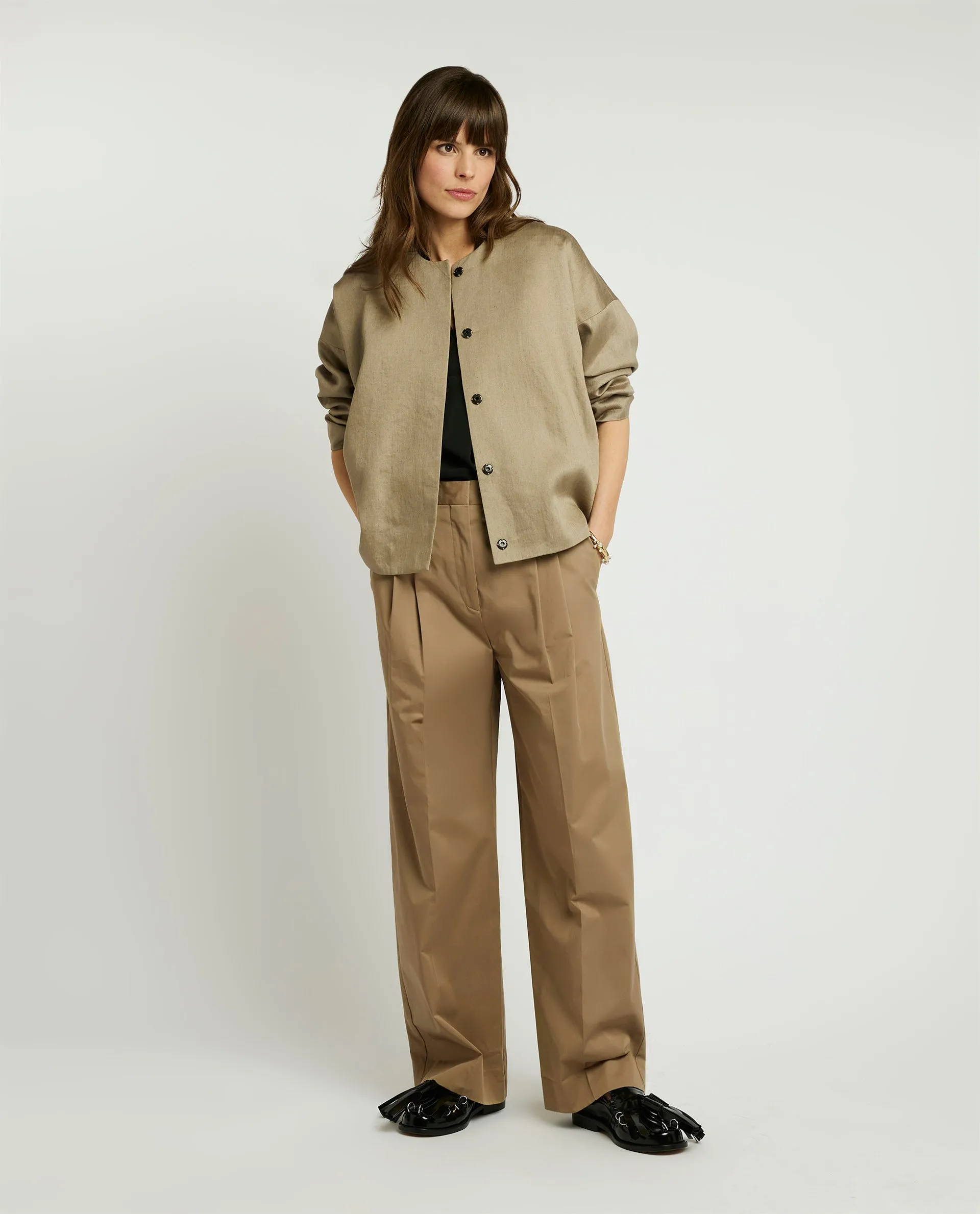 Wijde broek sold by Pauw Amsterdam