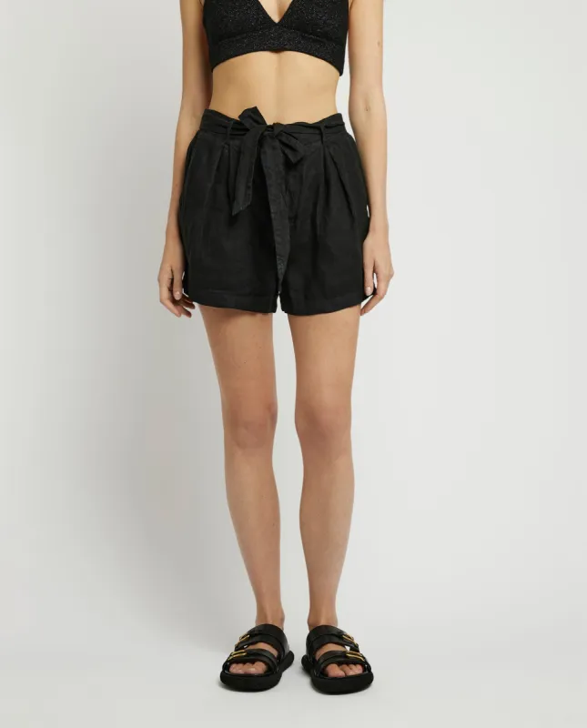 Linnen shorts sold by Pauw Amsterdam