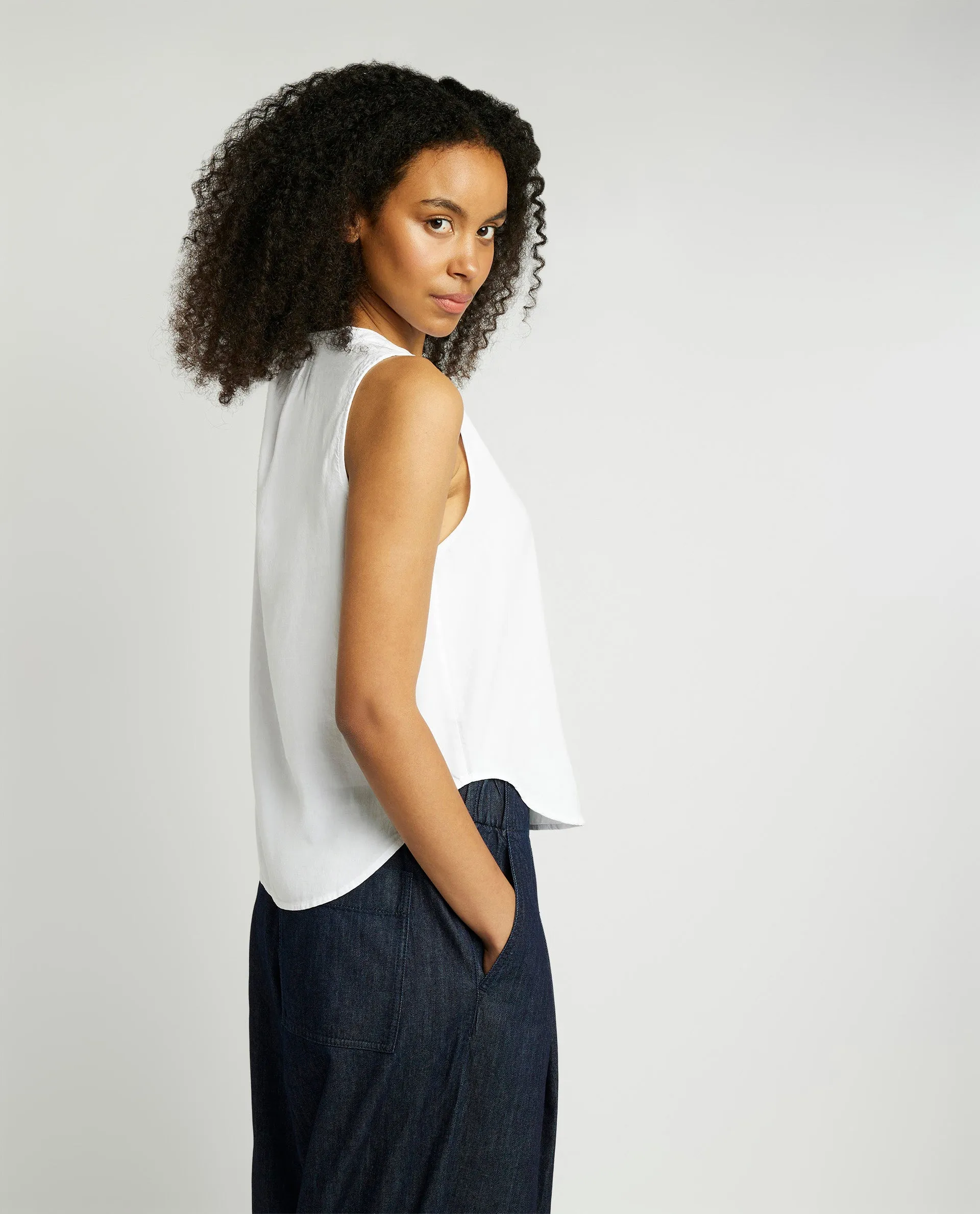 Mouwloze tencel top sold by Pauw Amsterdam product image thumbnail 2