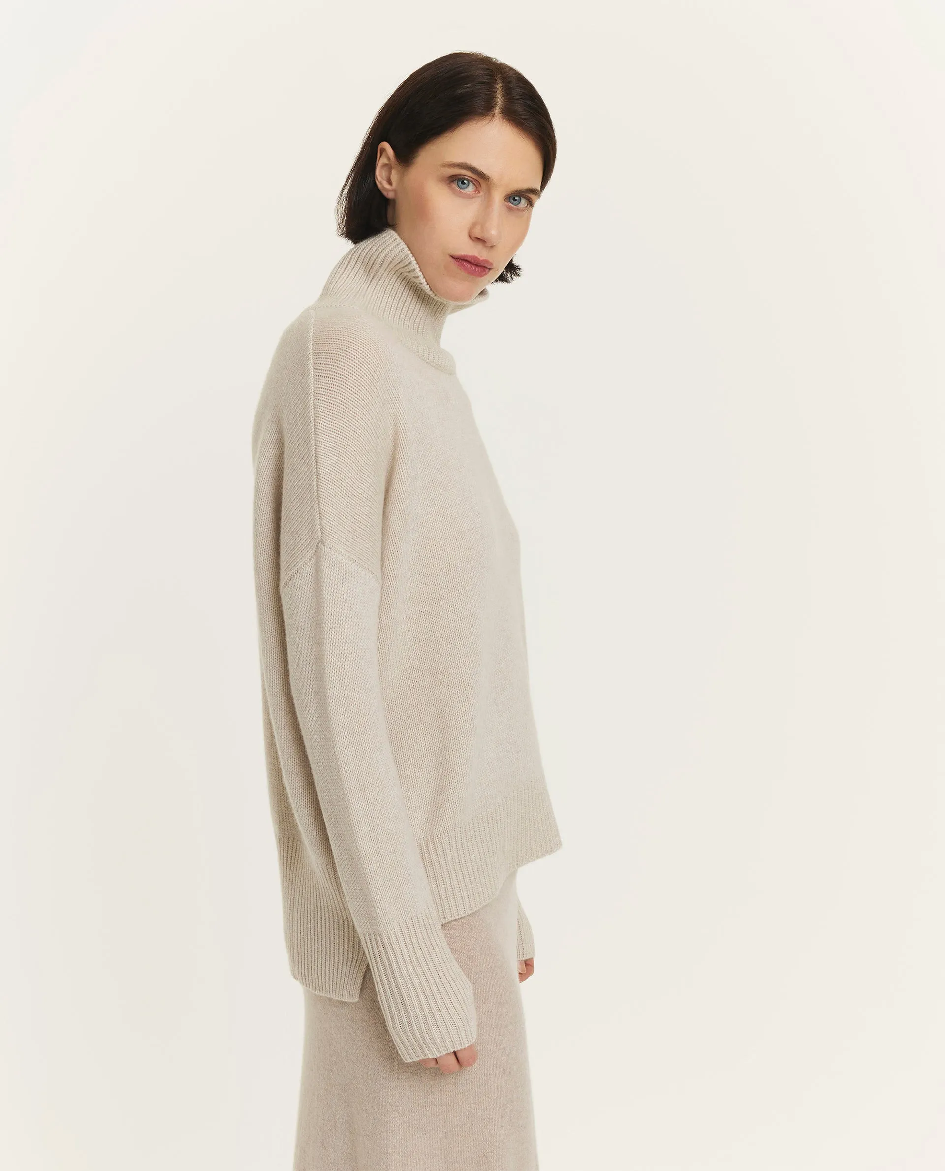 Cashmere Coltrui - Lichtgrijs sold by Pauw Amsterdam product image thumbnail 4