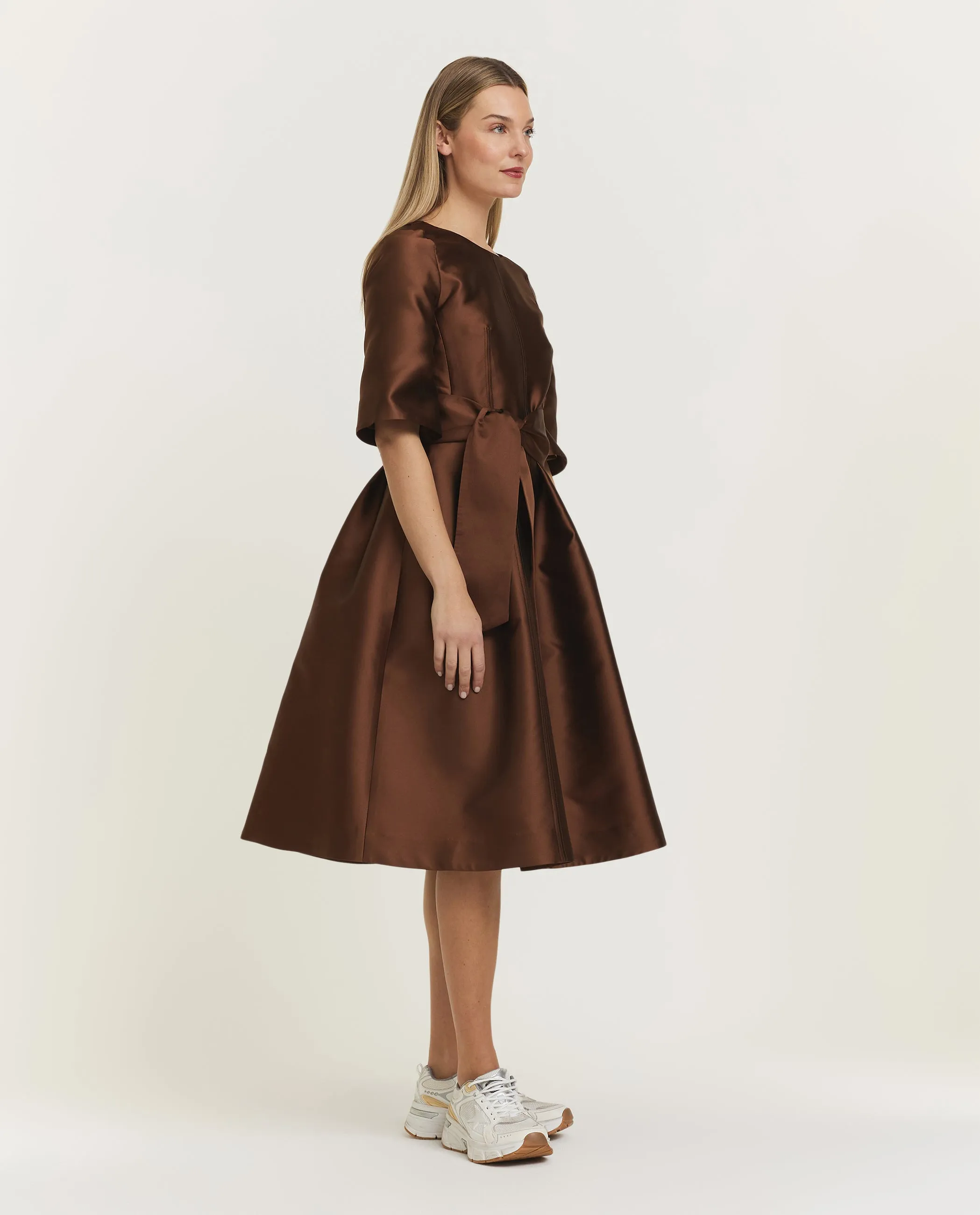 Midi jurk met korte mouw sold by Pauw Amsterdam product image thumbnail 3