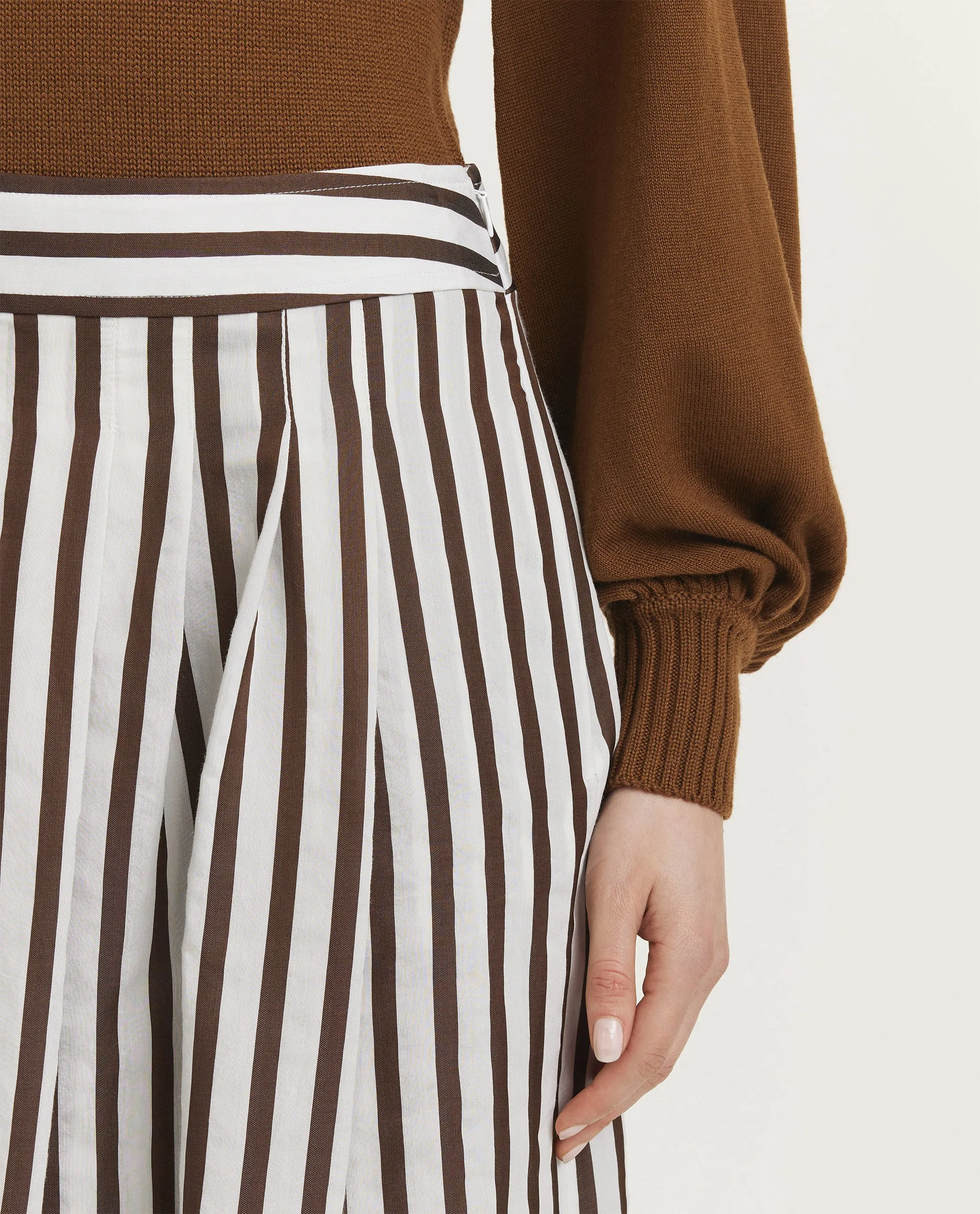 Volumineuze midi rok sold by Pauw Amsterdam product image thumbnail 5