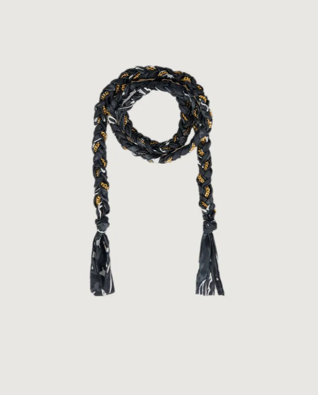 Een gevlochten charm sold by Pauw Amsterdam