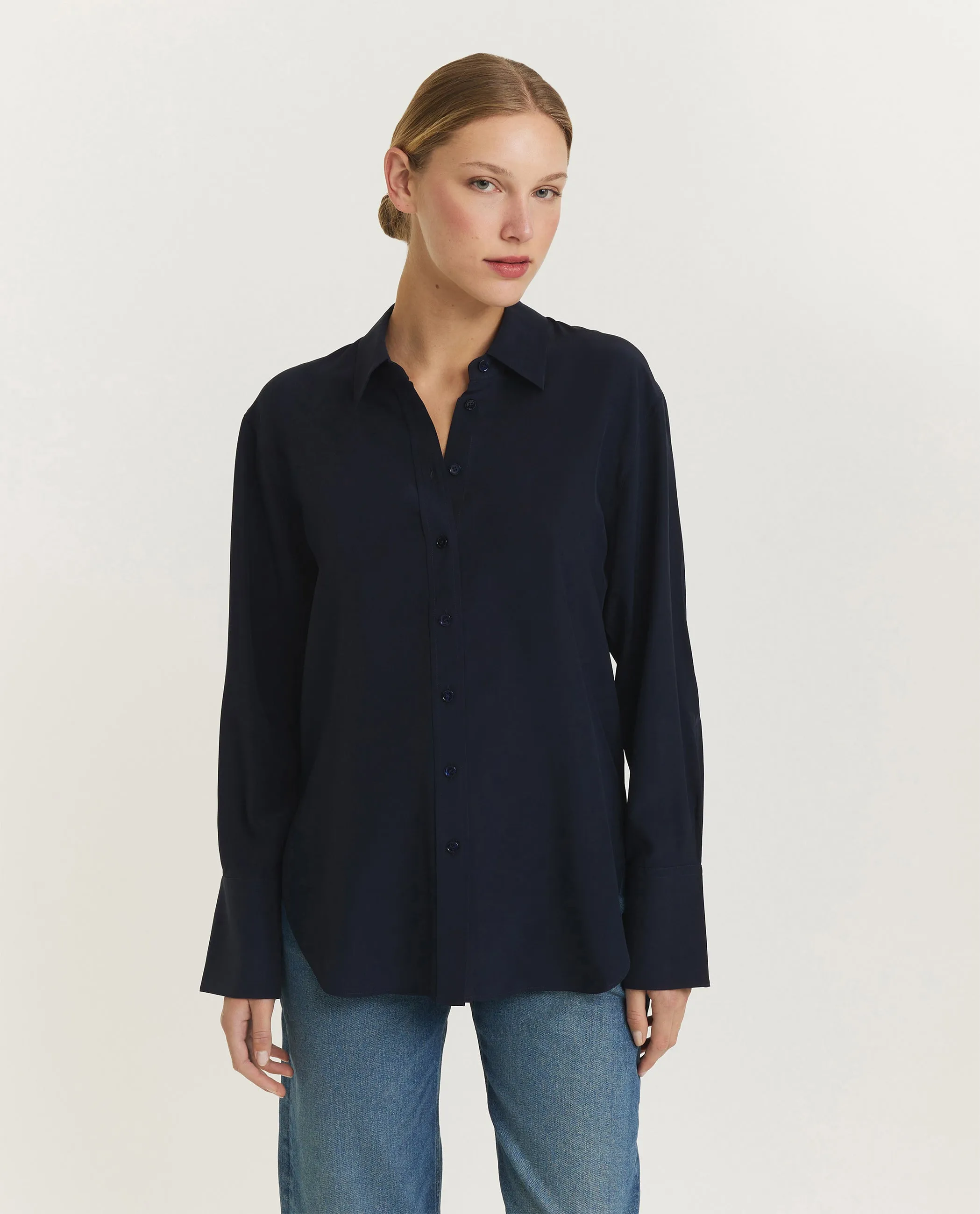 Zijden blouse sold by Pauw Amsterdam