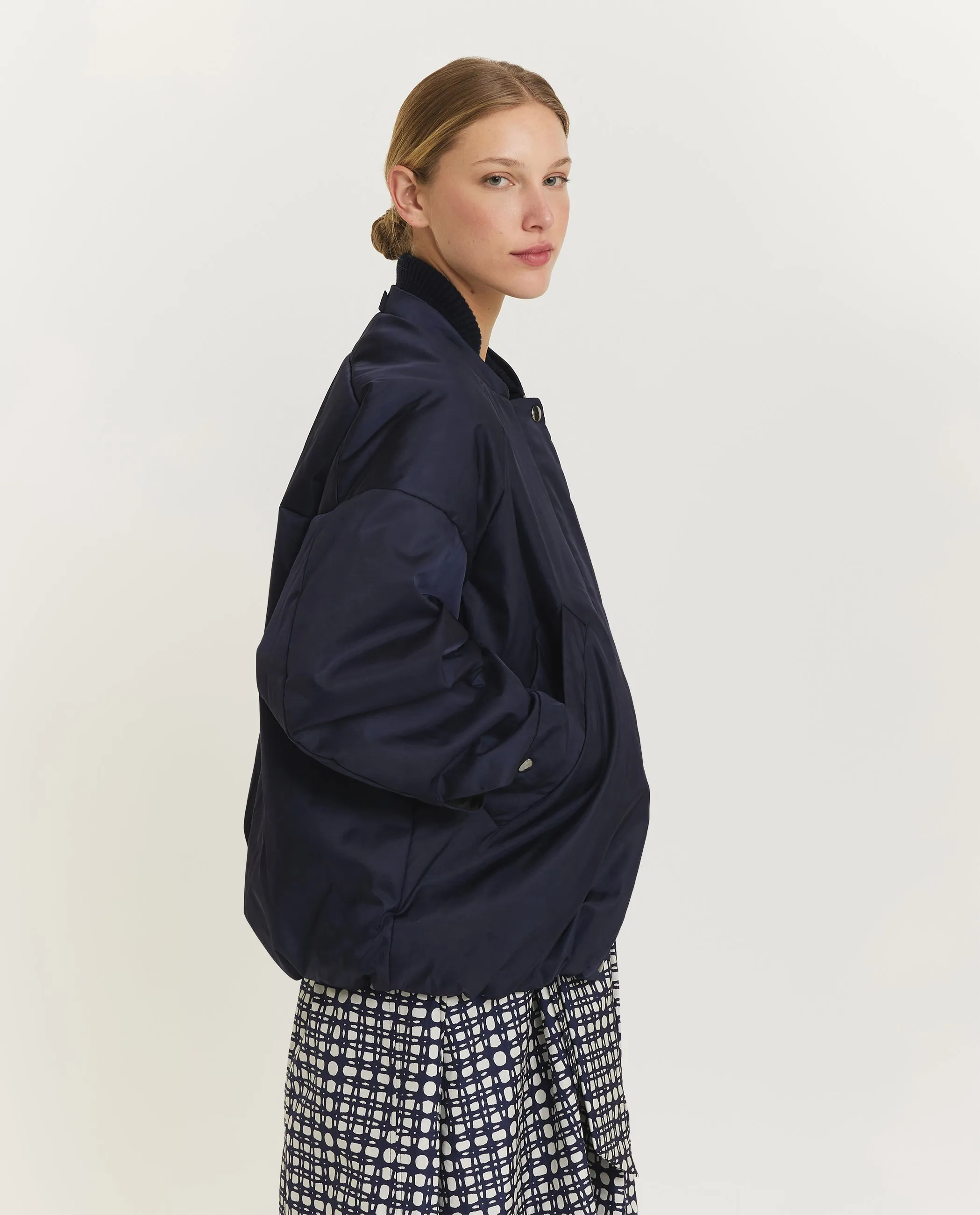 Oversized Bomber - Donkerblauw sold by Pauw Amsterdam product image thumbnail 4