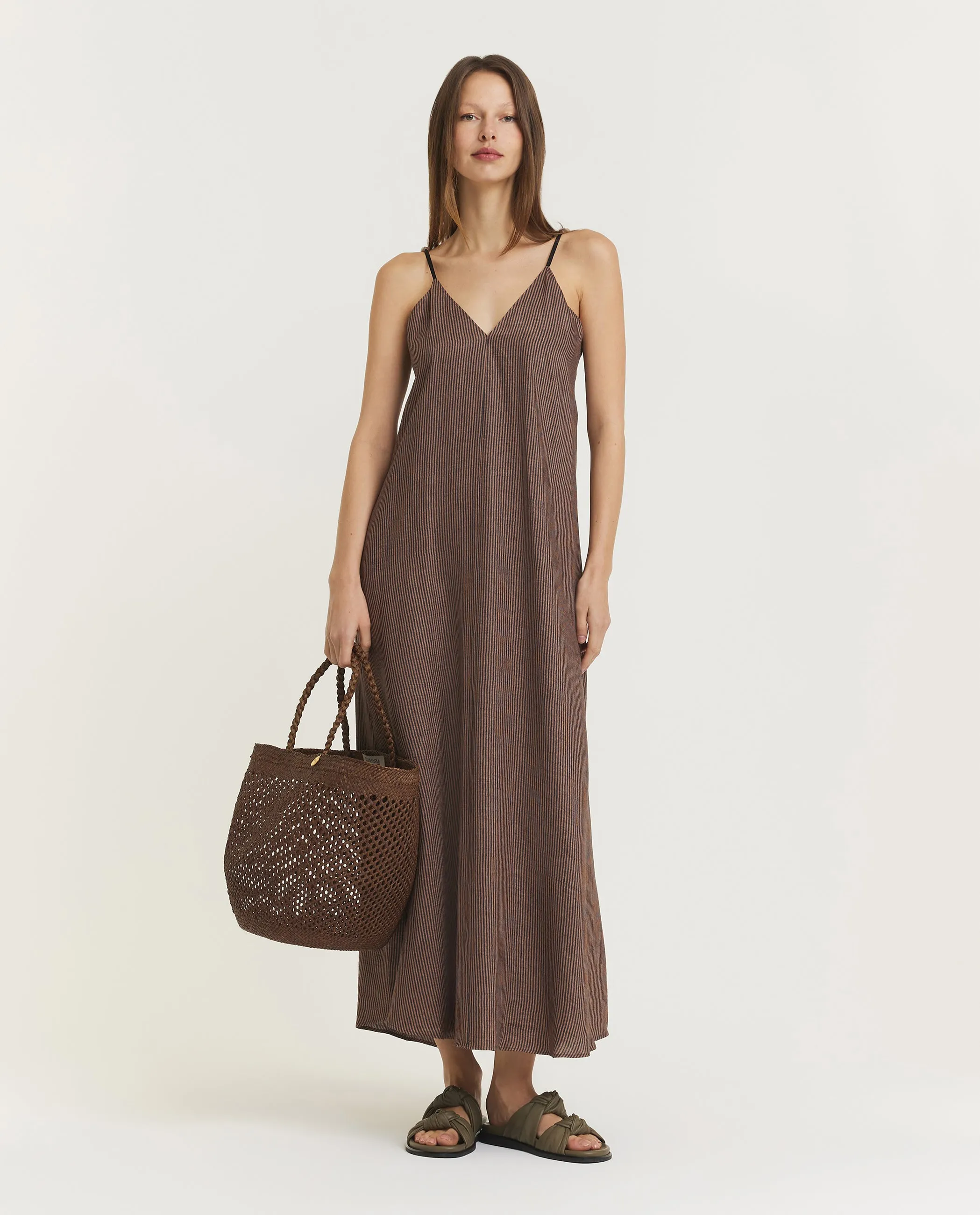 Maxi jurk - Bruin sold by Pauw Amsterdam product image thumbnail 3