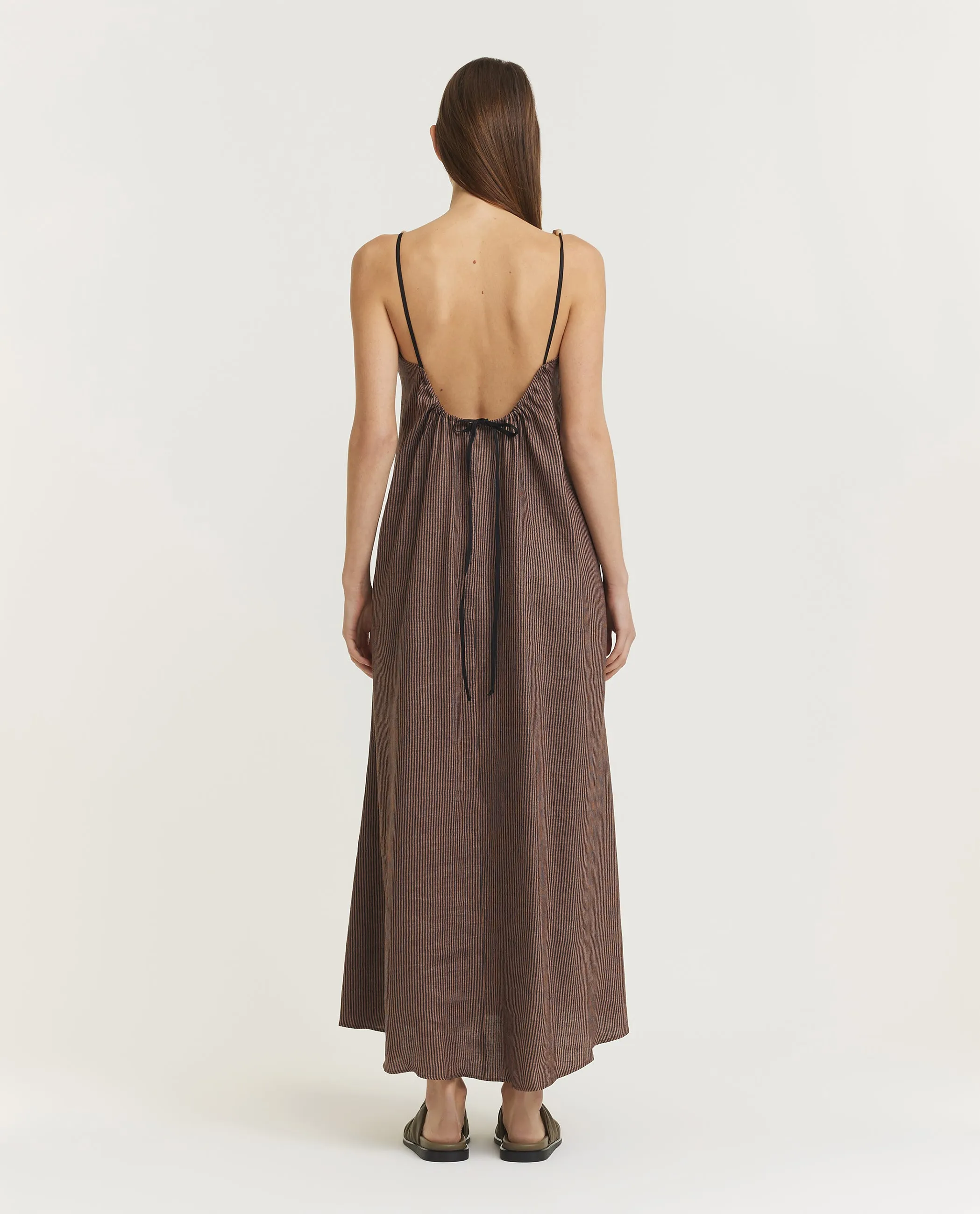 Maxi jurk - Bruin sold by Pauw Amsterdam product image thumbnail 5