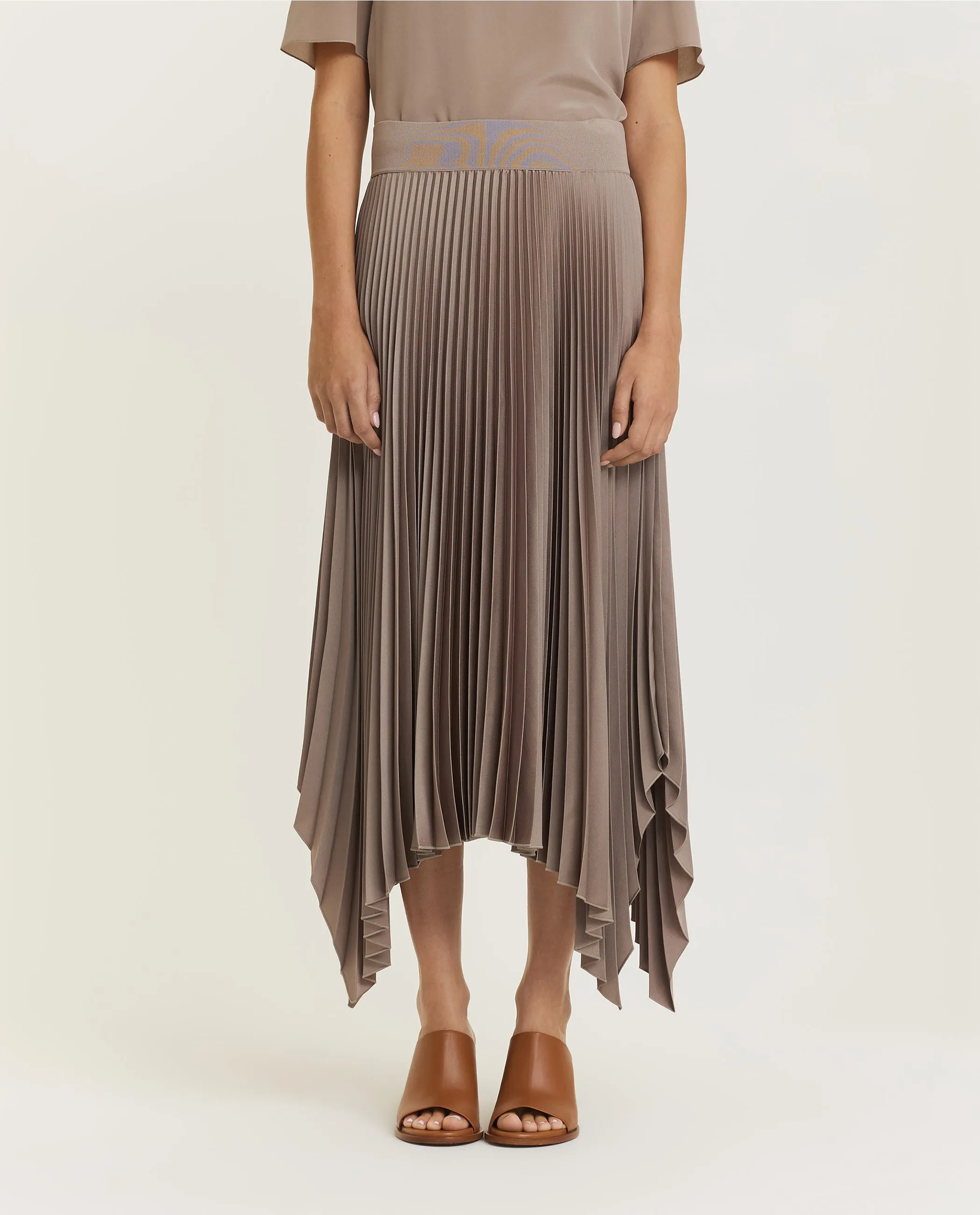 Asymmetrische Plissé Rok - Bruin sold by Pauw Amsterdam product image thumbnail 3