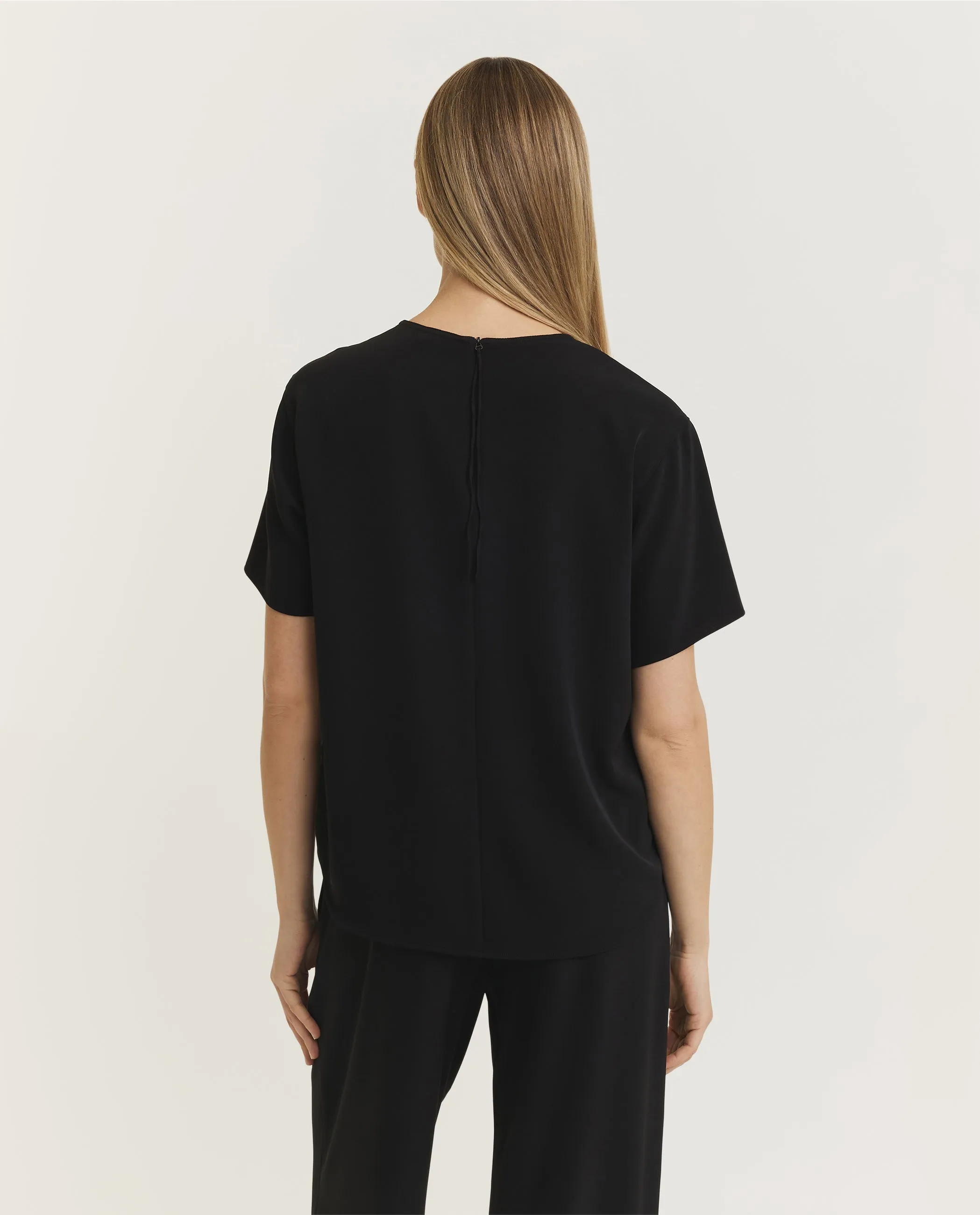 Soepelvallende top - Zwart sold by Pauw Amsterdam product image thumbnail 5