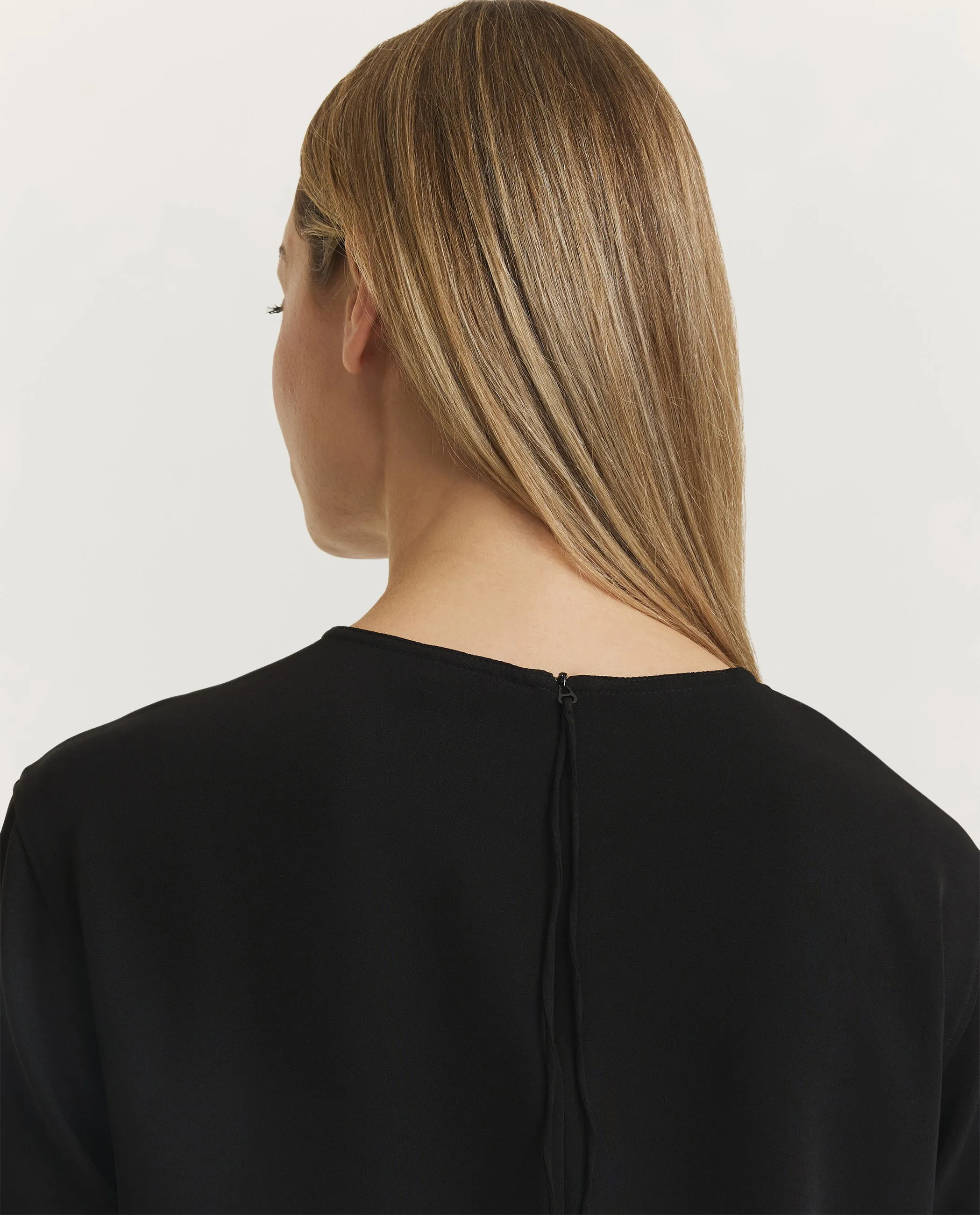 Soepelvallende top - Zwart sold by Pauw Amsterdam product image thumbnail 2