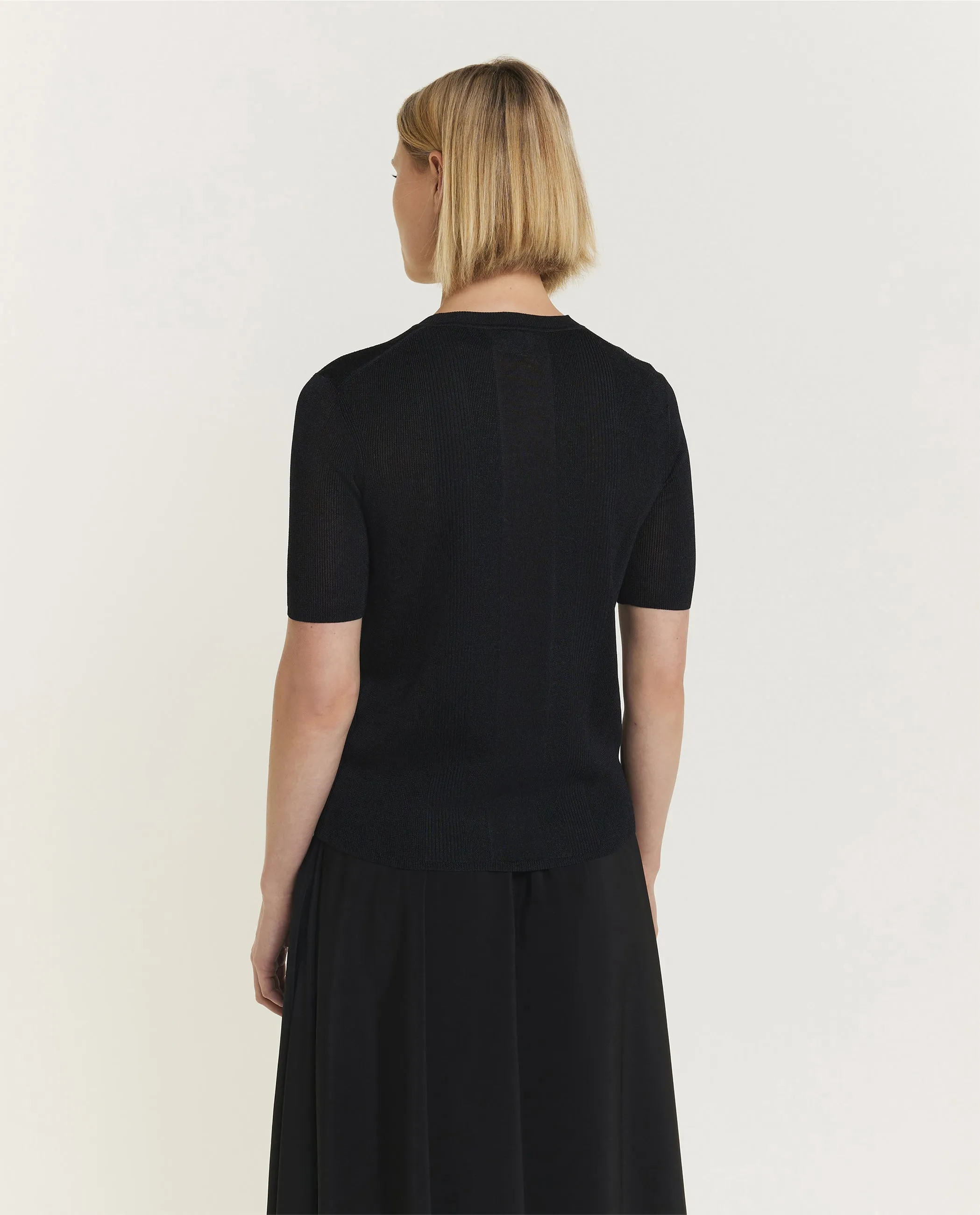 Crisp Rayon T-Shirt - Donkerblauw sold by Pauw Amsterdam product image thumbnail 5