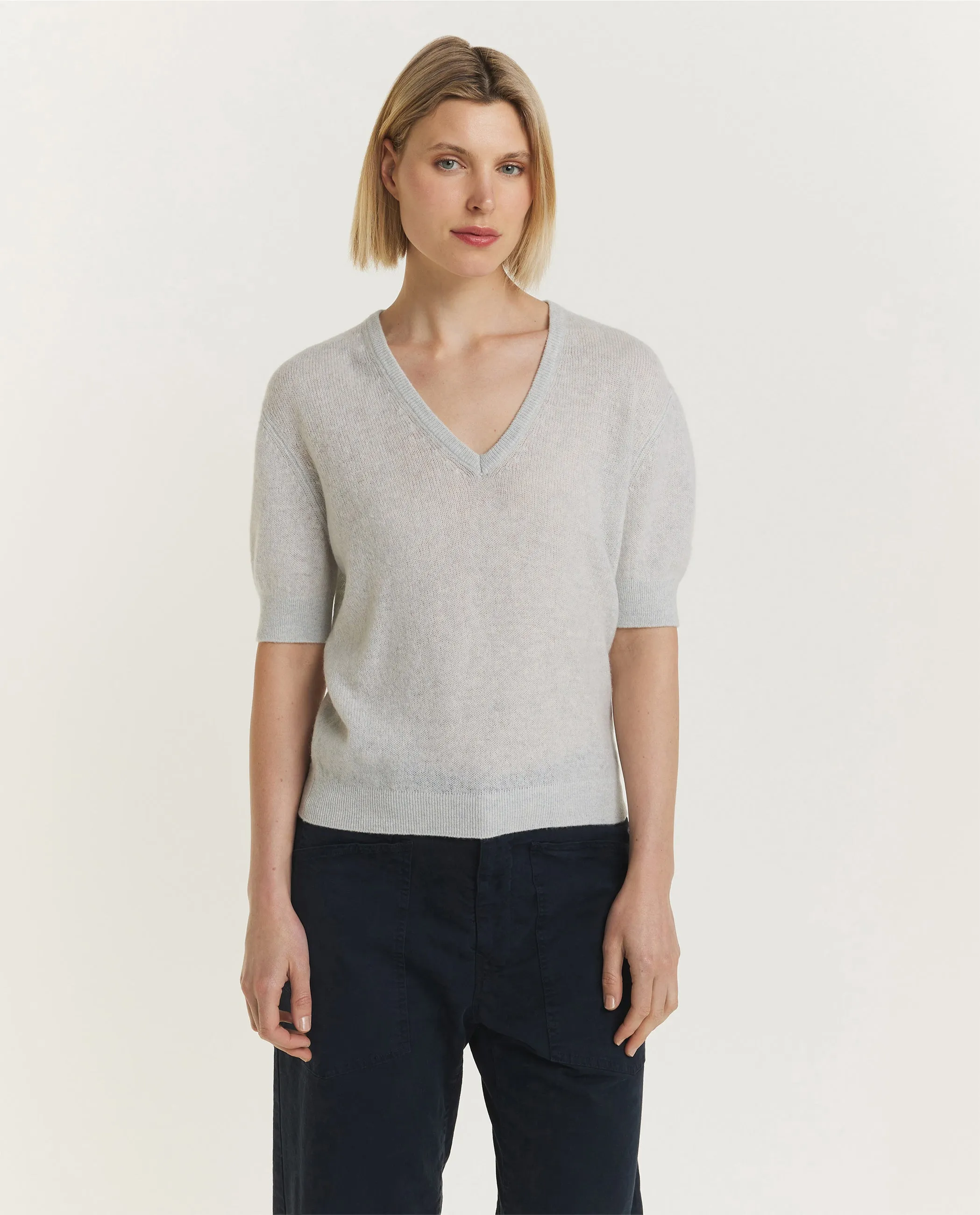 Korte Mouwen Cashmere V-Neck - Grijs sold by Pauw Amsterdam