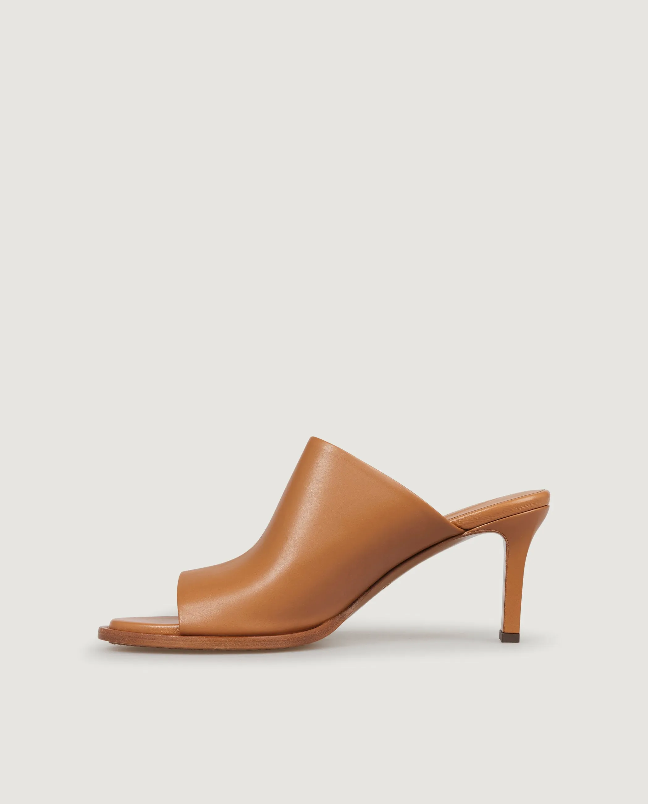 Lederen Mules - Lichtbruin sold by Pauw Amsterdam product image thumbnail 3