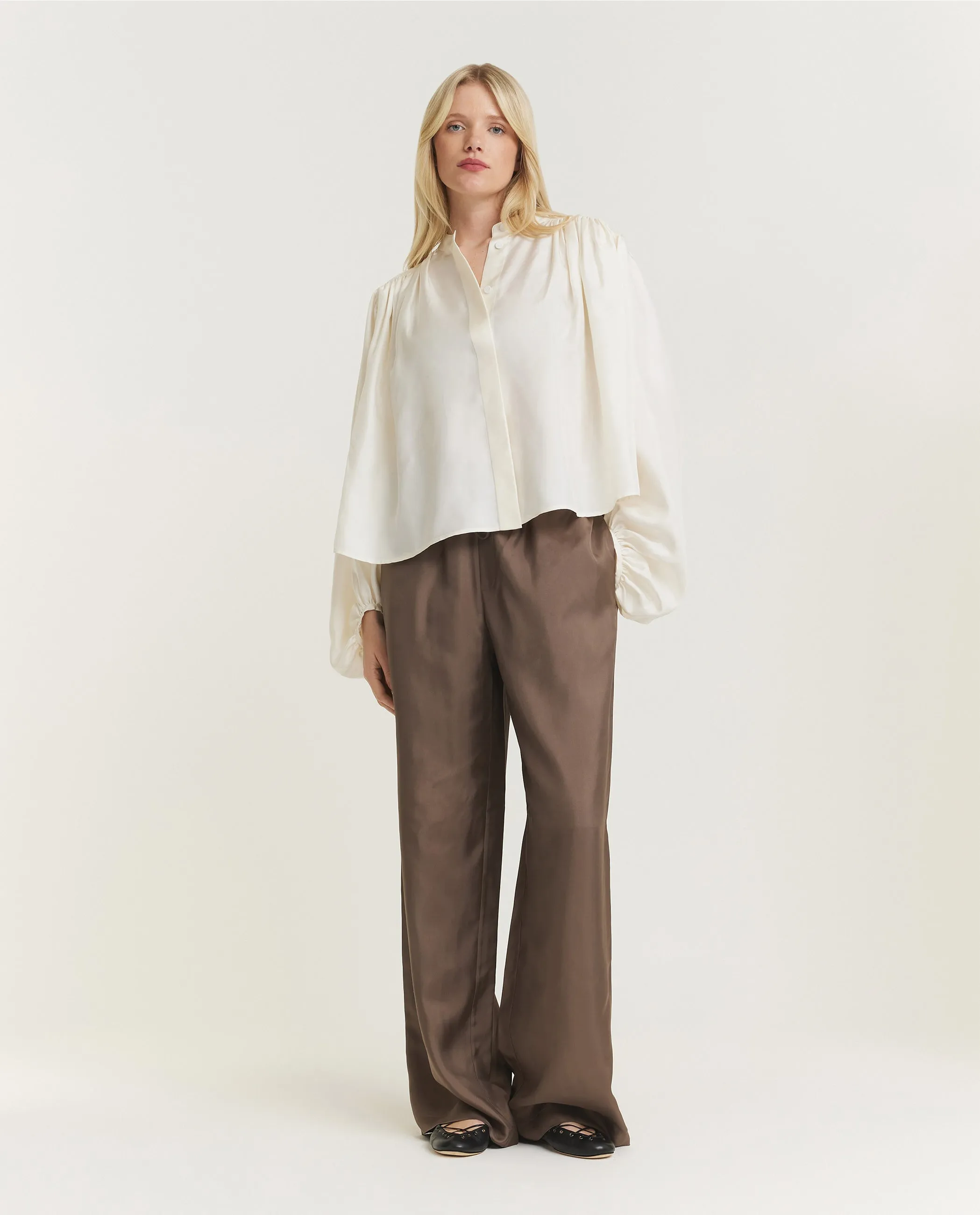Relaxed Silk Trousers - Bruin sold by Pauw Amsterdam